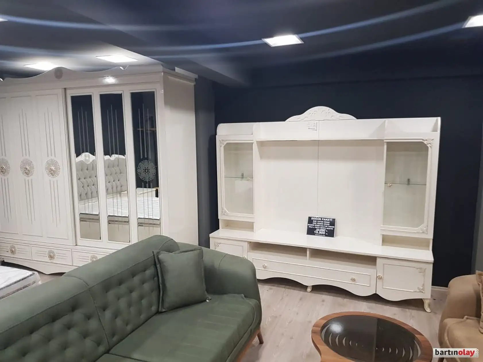 Evinizin tüm ihtiyaçları Karakuşlar AVM'de