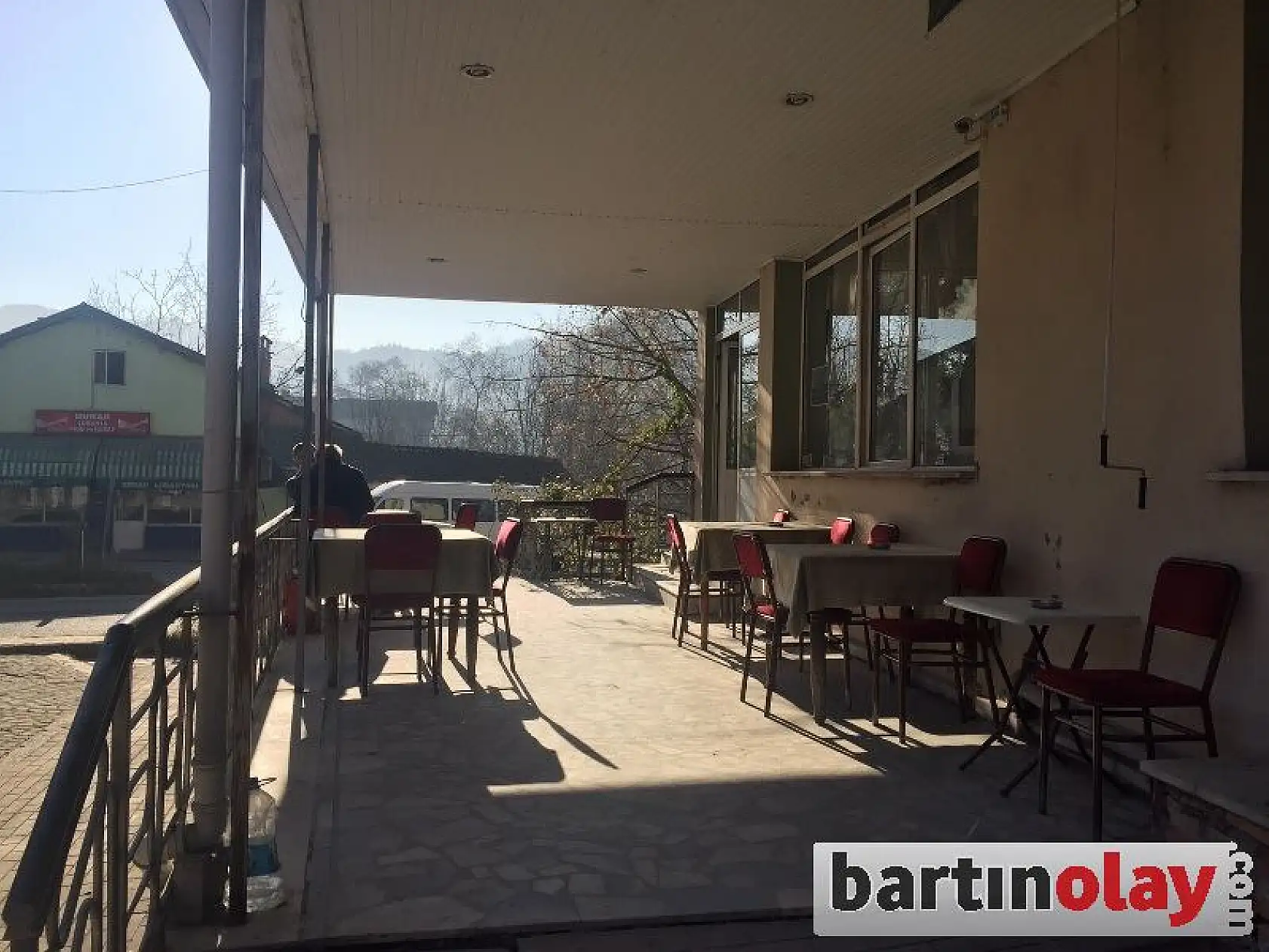 Kozcağız'da 2 işyerinde hırsızlık