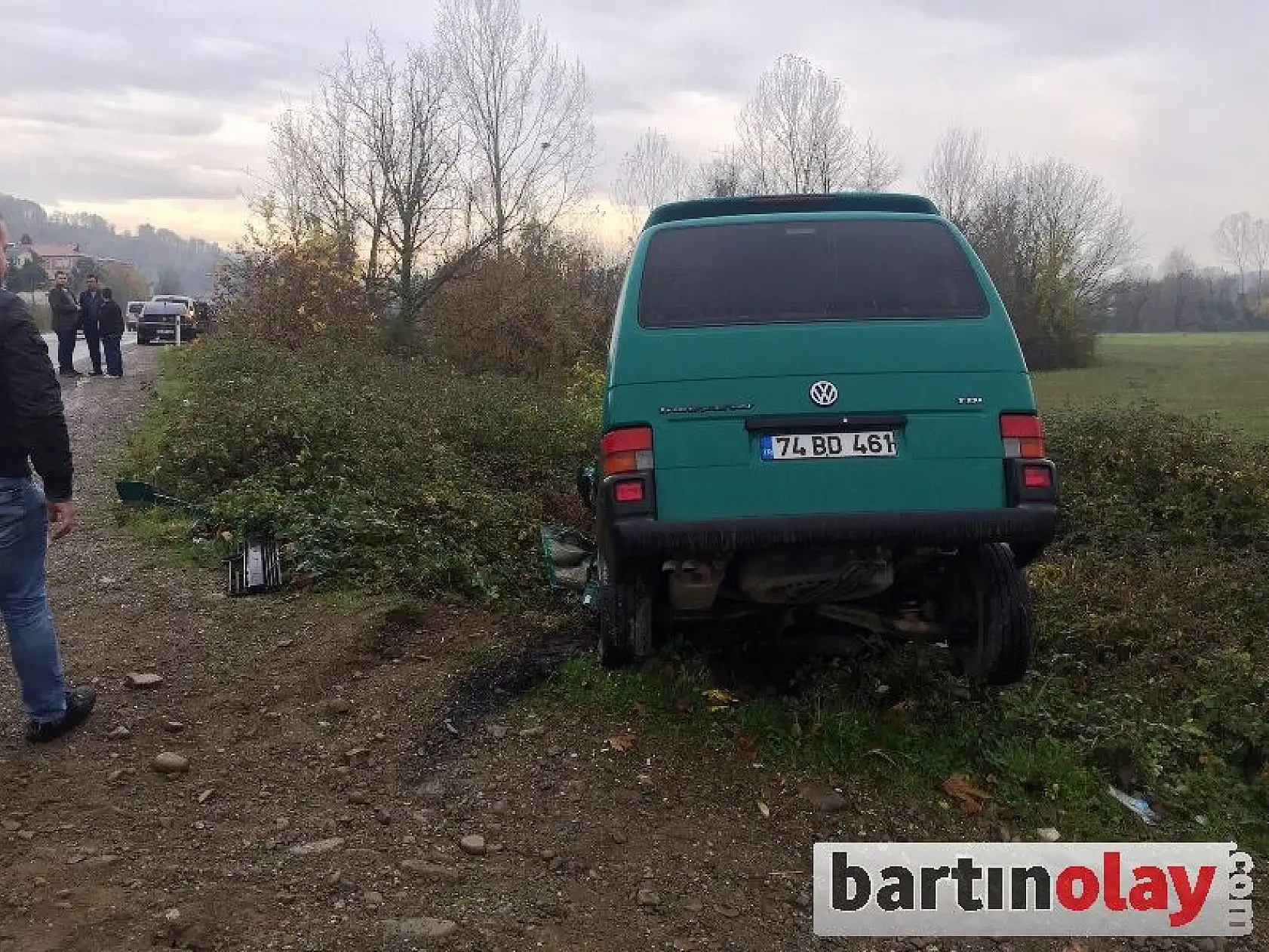 Minibüs ile tır çarpıştı: 2 yaralı