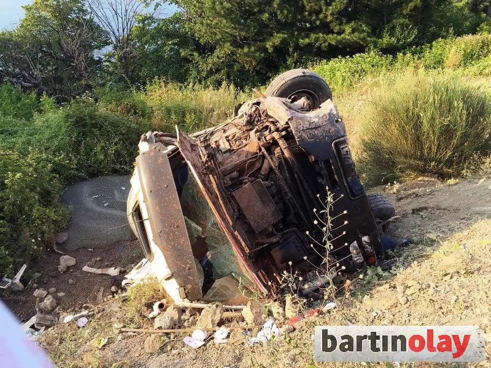 Beton mikseri uçuruma yuvarlandı