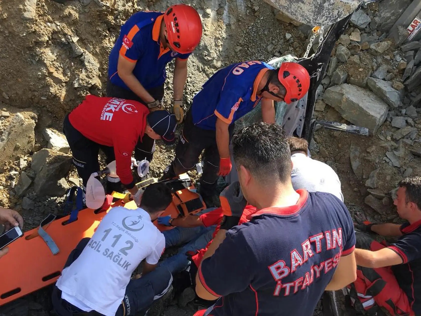 Hastane temelinde toprak kayması, 1 Ölü