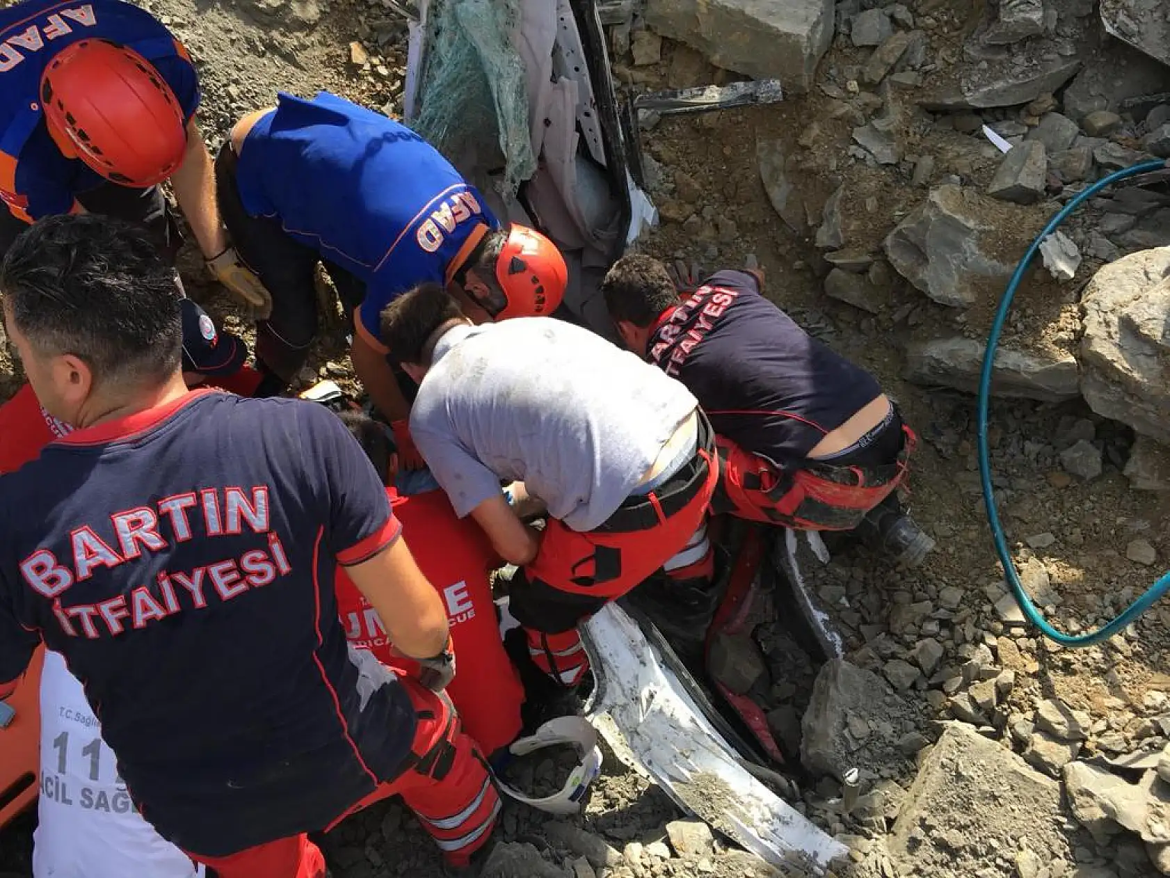 Hastane temelinde toprak kayması, 1 Ölü