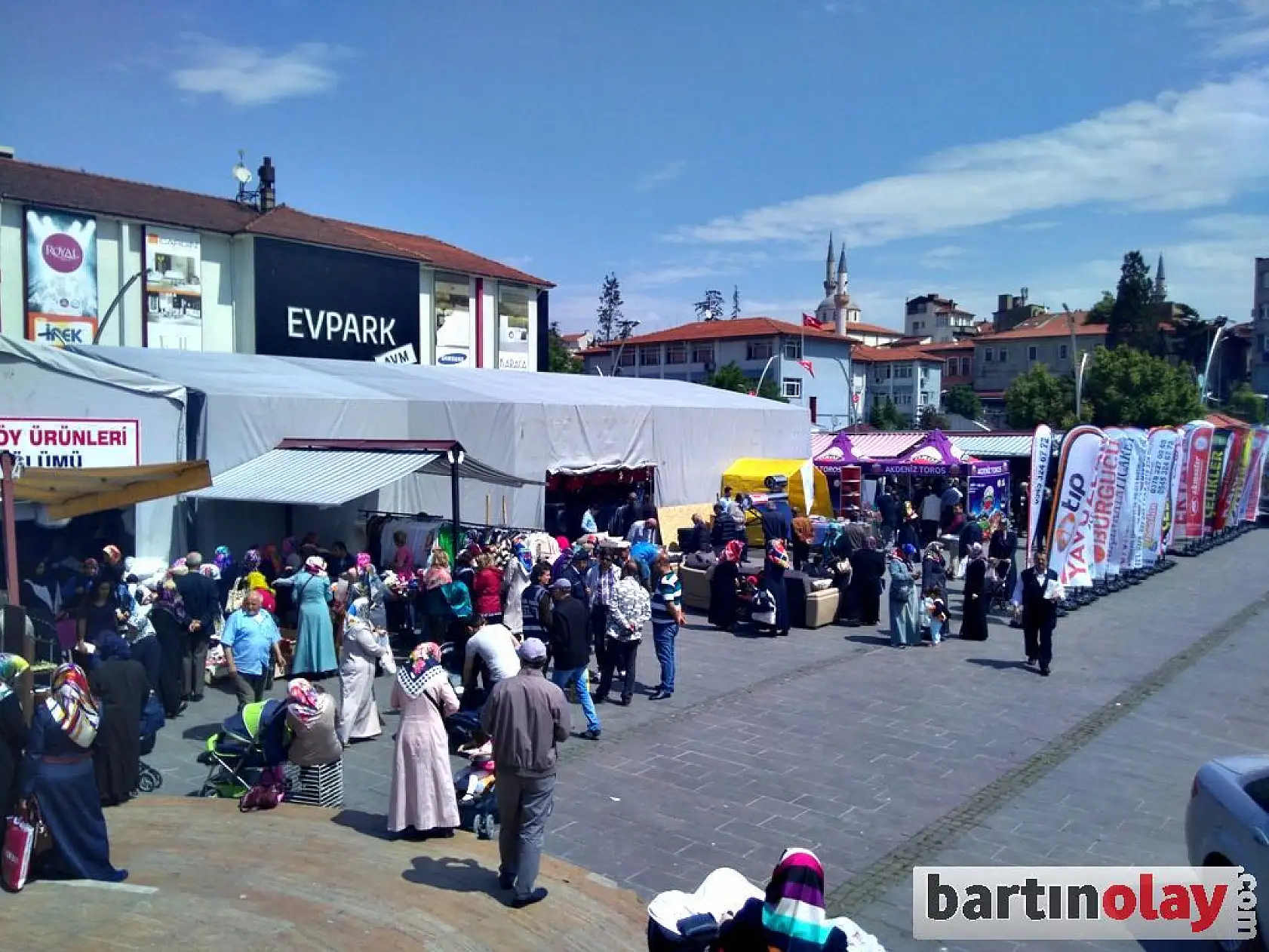 Hayır Çarşısı dualarla açıldı