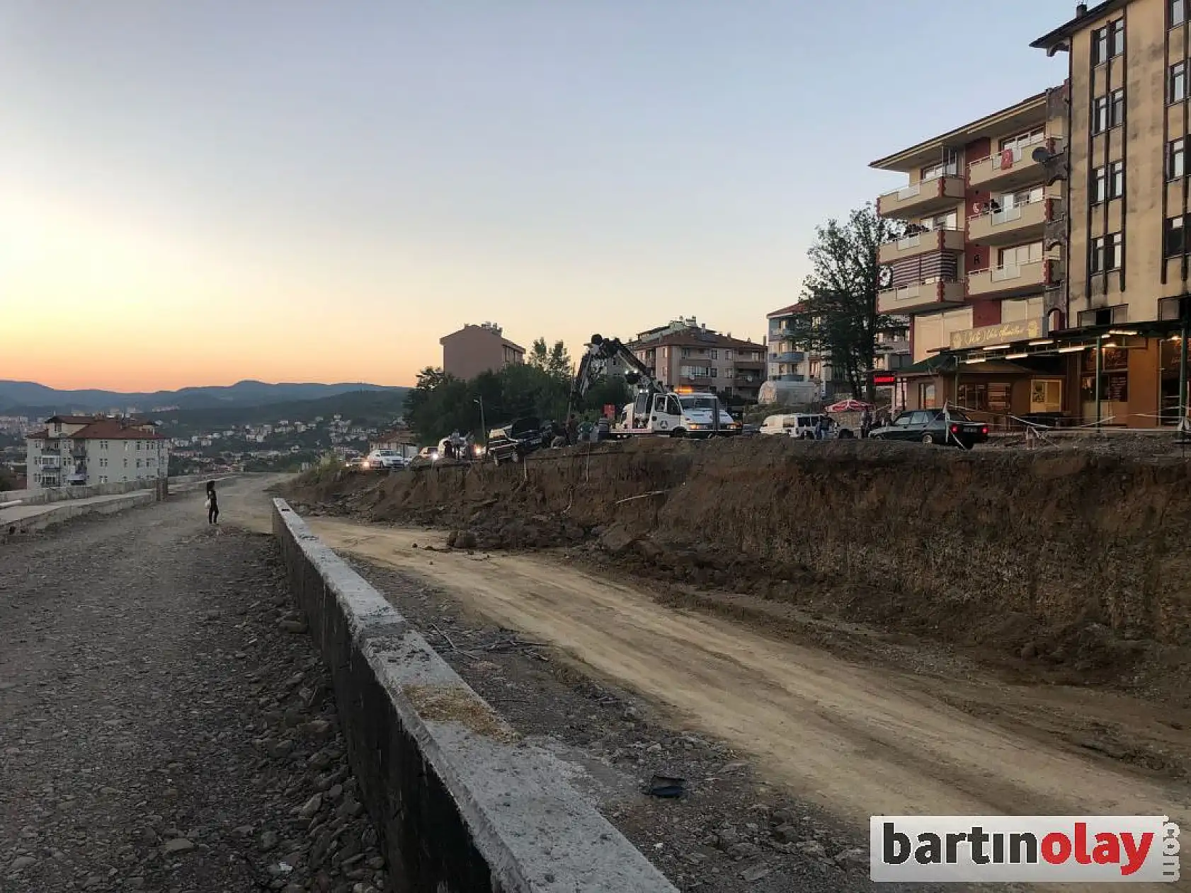 İki lastiği boşta kaldı