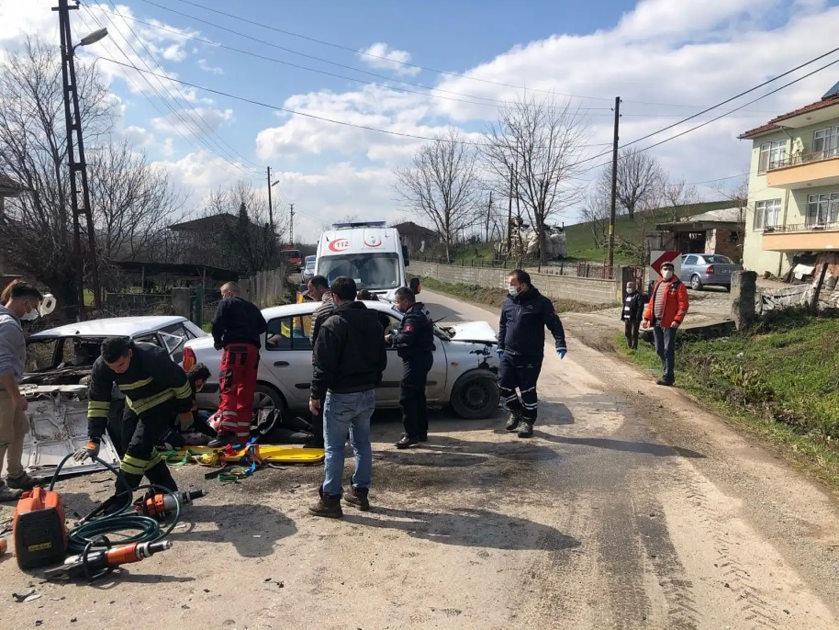 Kafa kafaya çarpışma, 4 yaralı