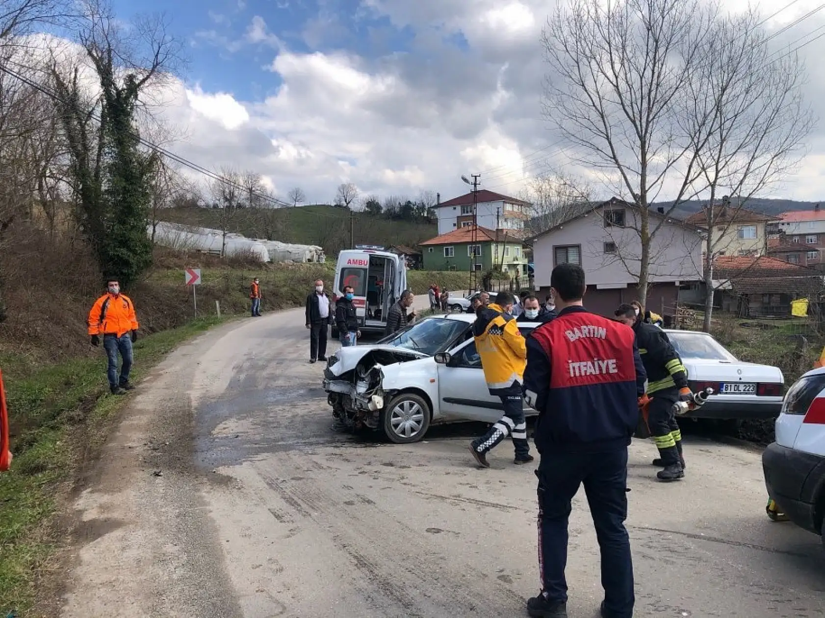 Kafa kafaya çarpışma, 4 yaralı