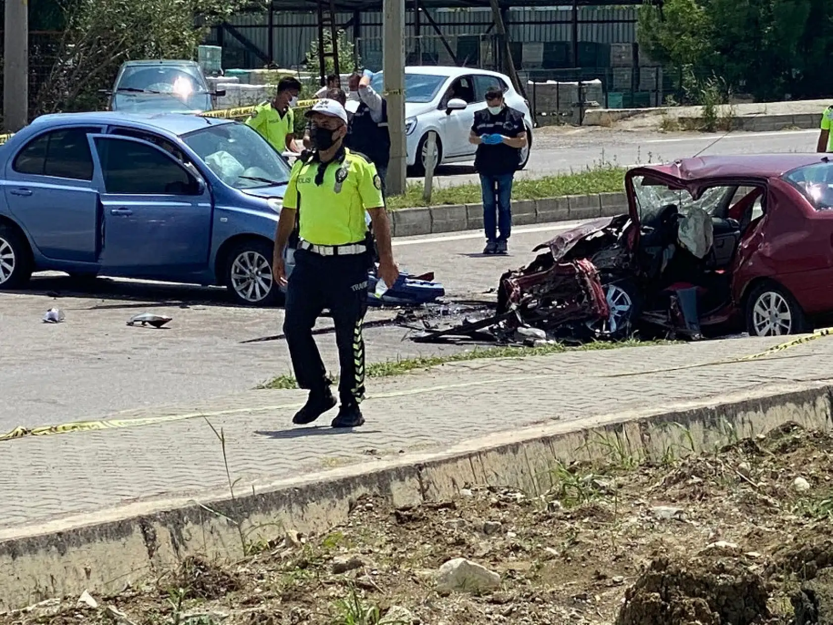 Terminal yolunda feci kaza