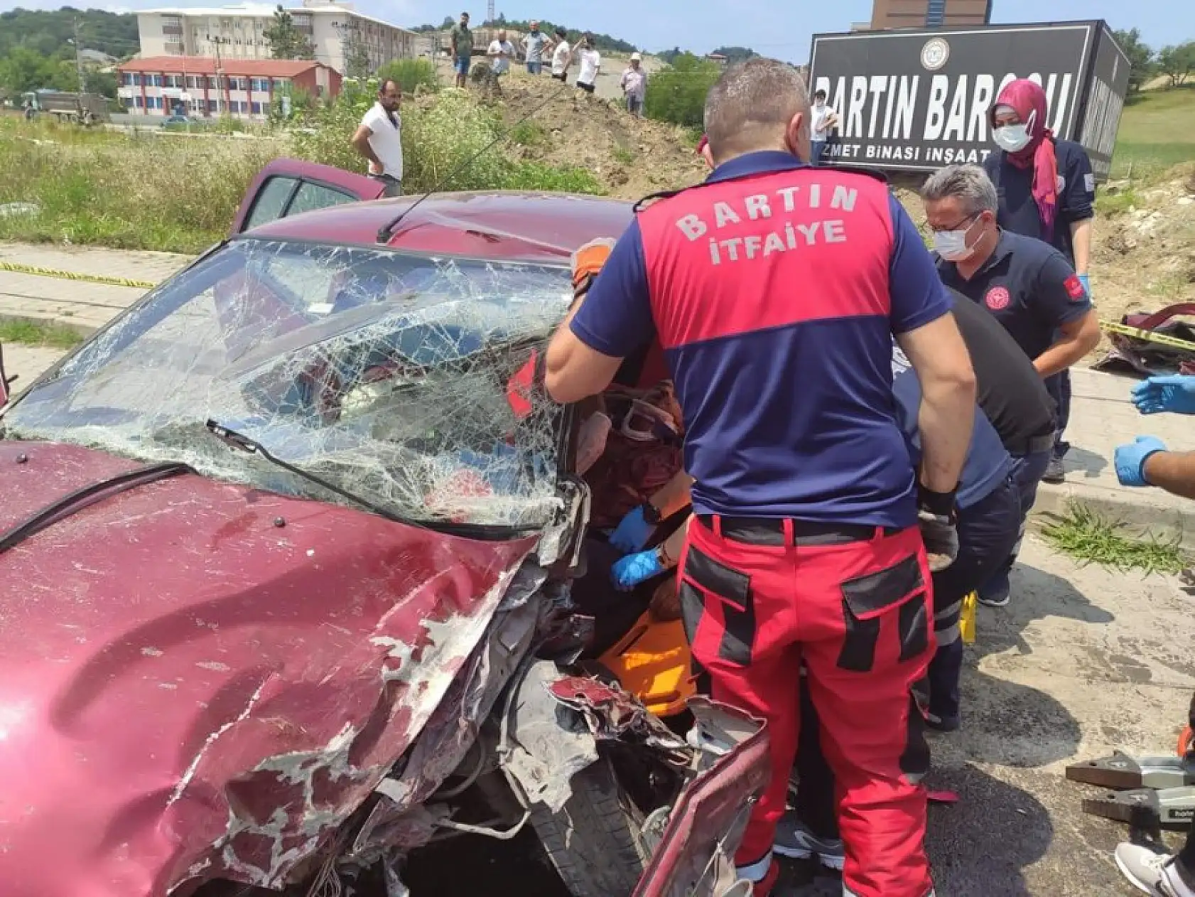 Terminal yolunda feci kaza