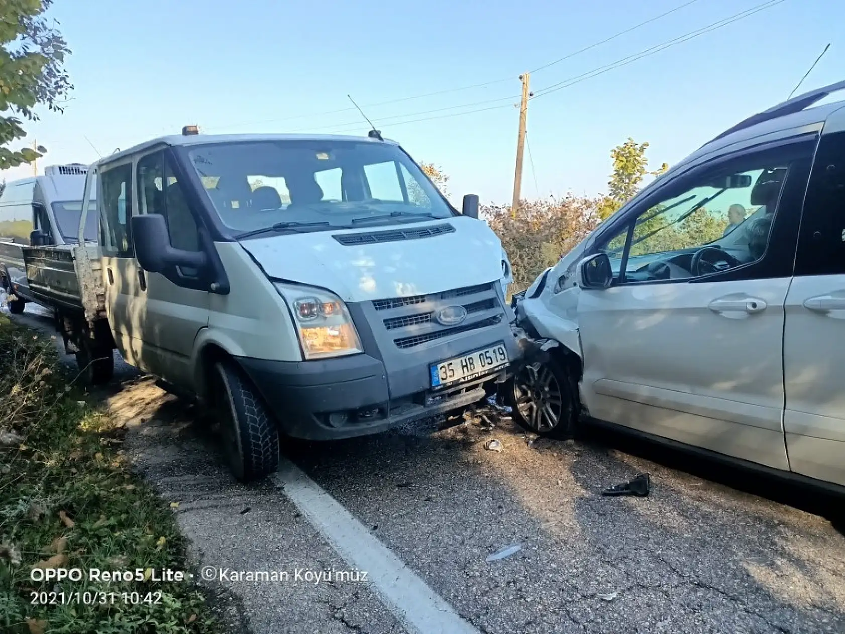 Kurucaşile yolunda kaza, iki yaralı