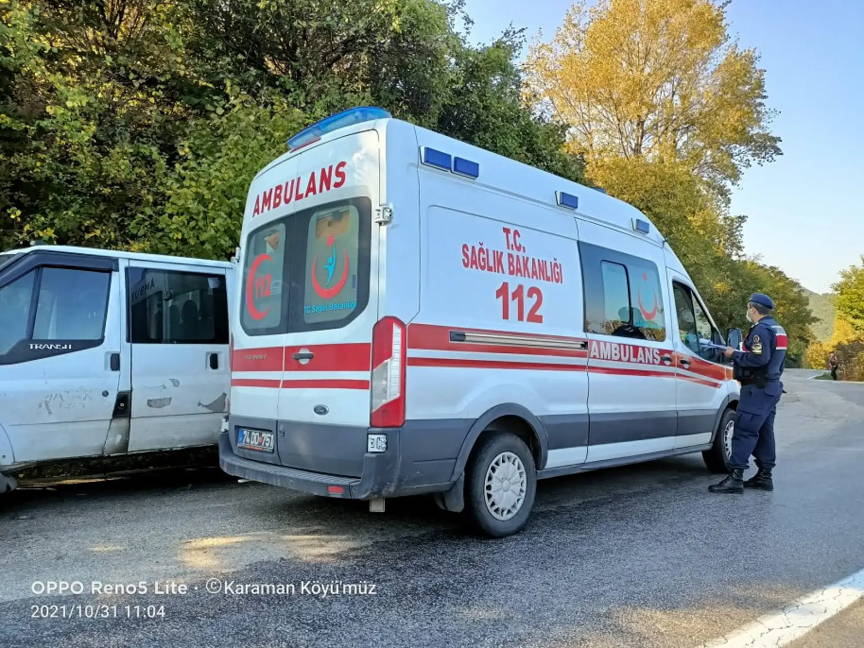 Kurucaşile yolunda kaza, iki yaralı
