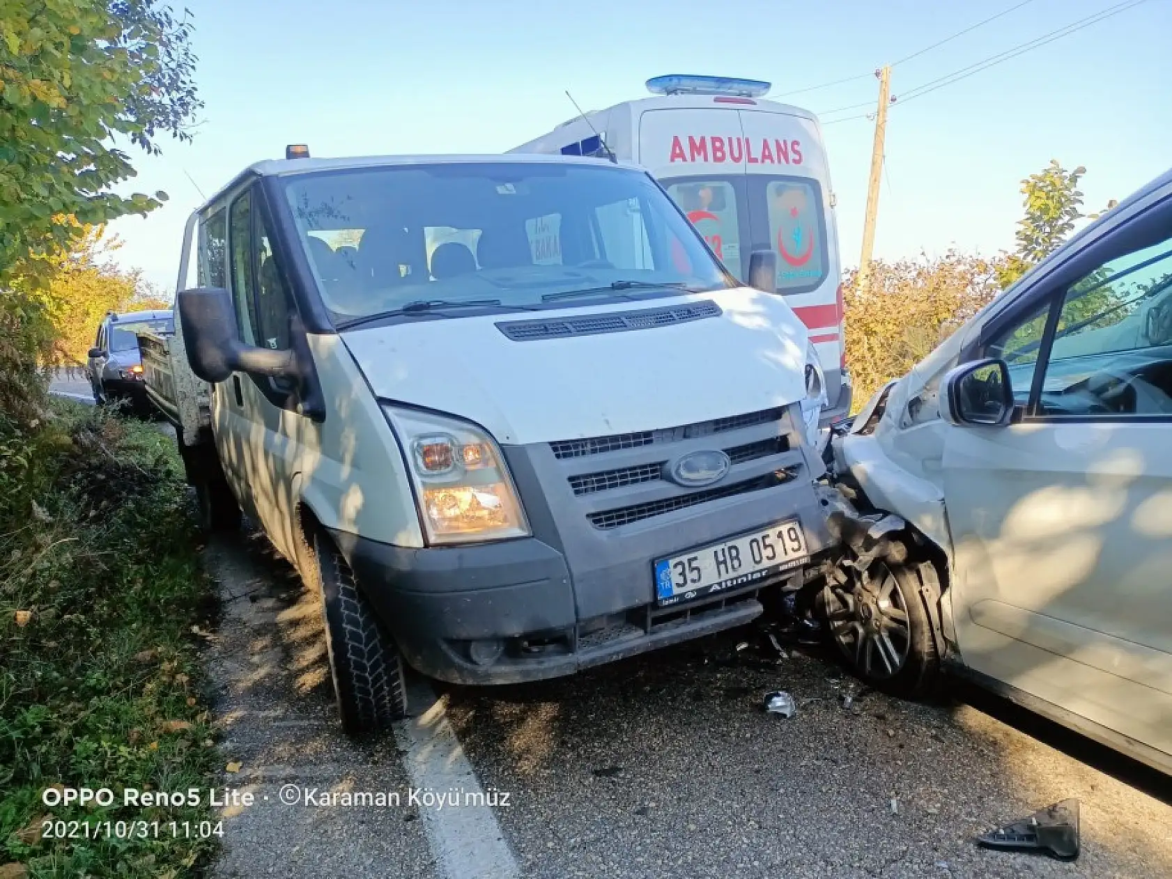 Kurucaşile yolunda kaza, iki yaralı