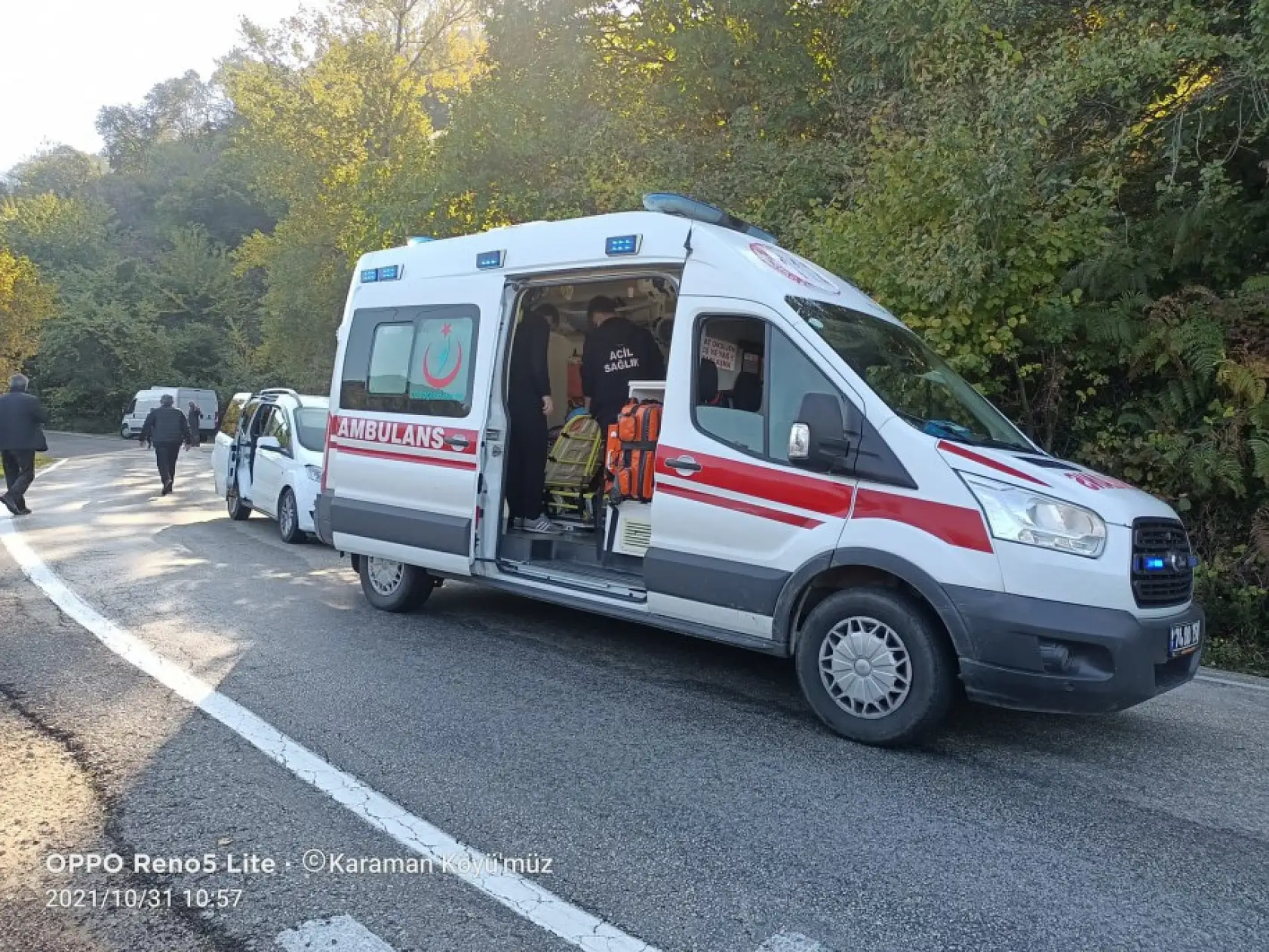 Kurucaşile yolunda kaza, iki yaralı