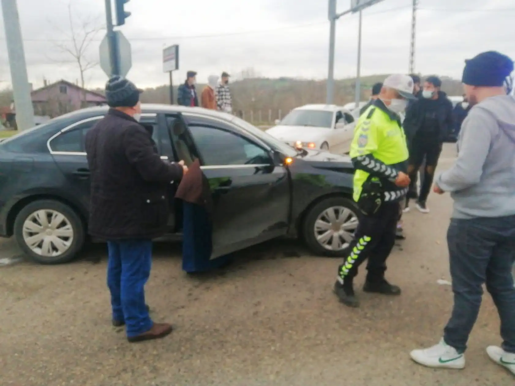 Terminal kavşağında kaza