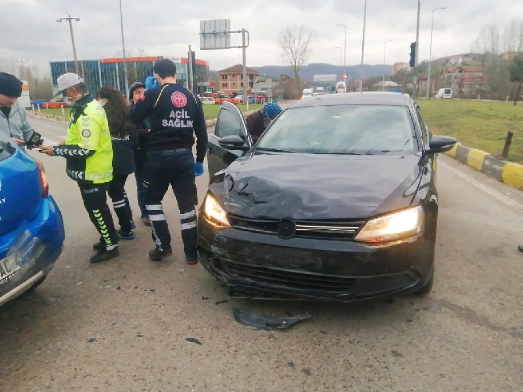 Terminal kavşağında kaza