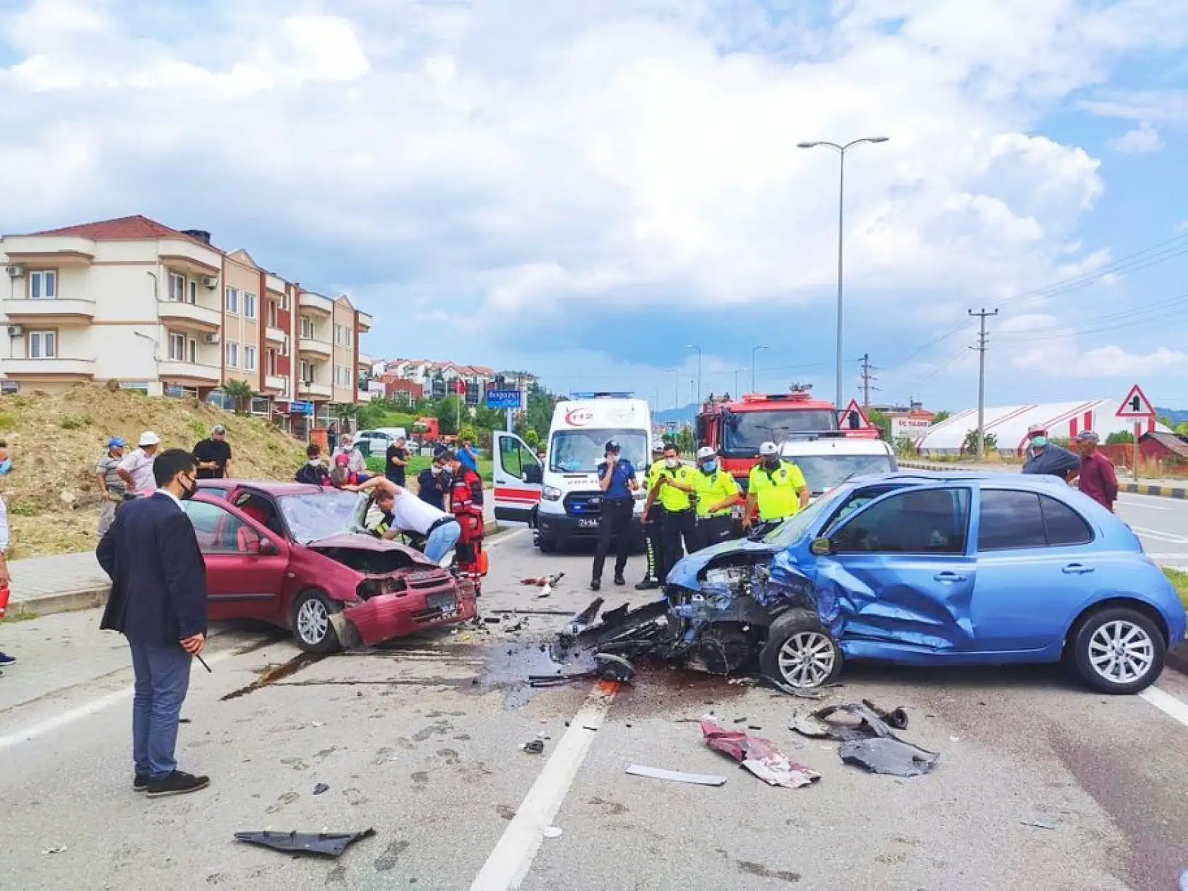 Terminal yolunda feci kaza
