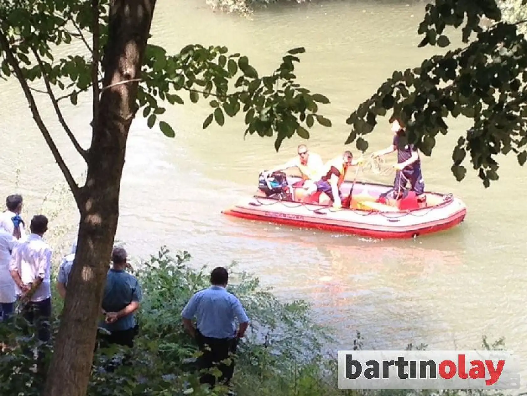 Irmakta ceset bulundu!