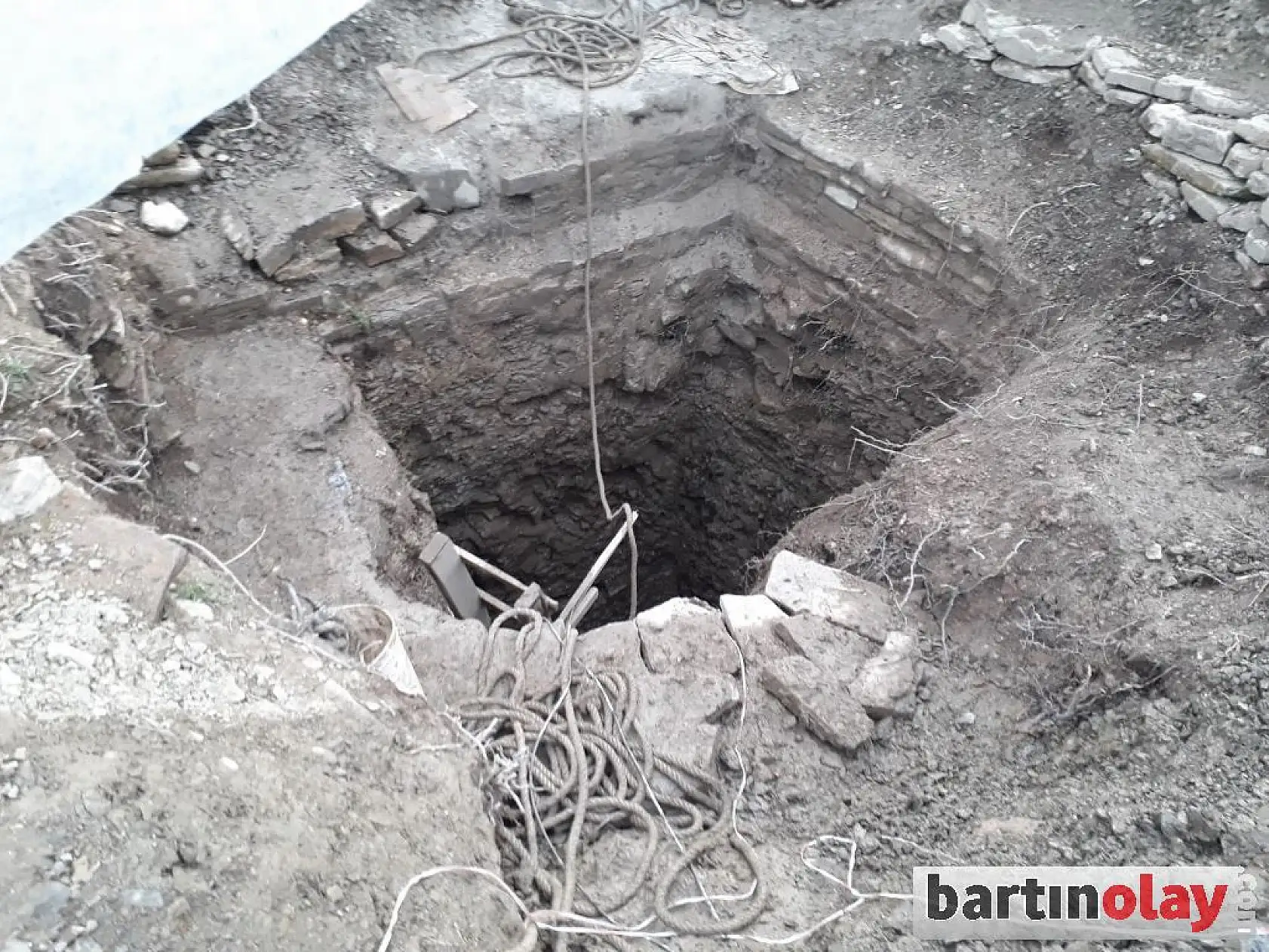 Kaçak kazı yaparken suçüstü yakalandılar