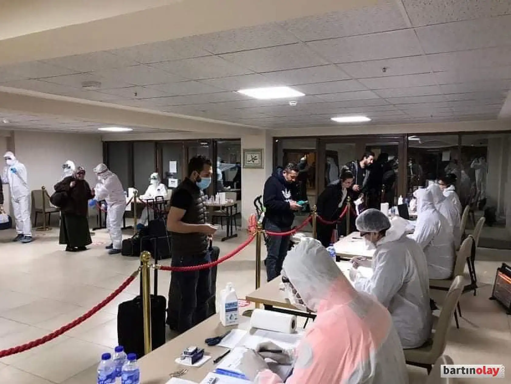 Karantina için 15 otobüsle Bartın'a geldiler