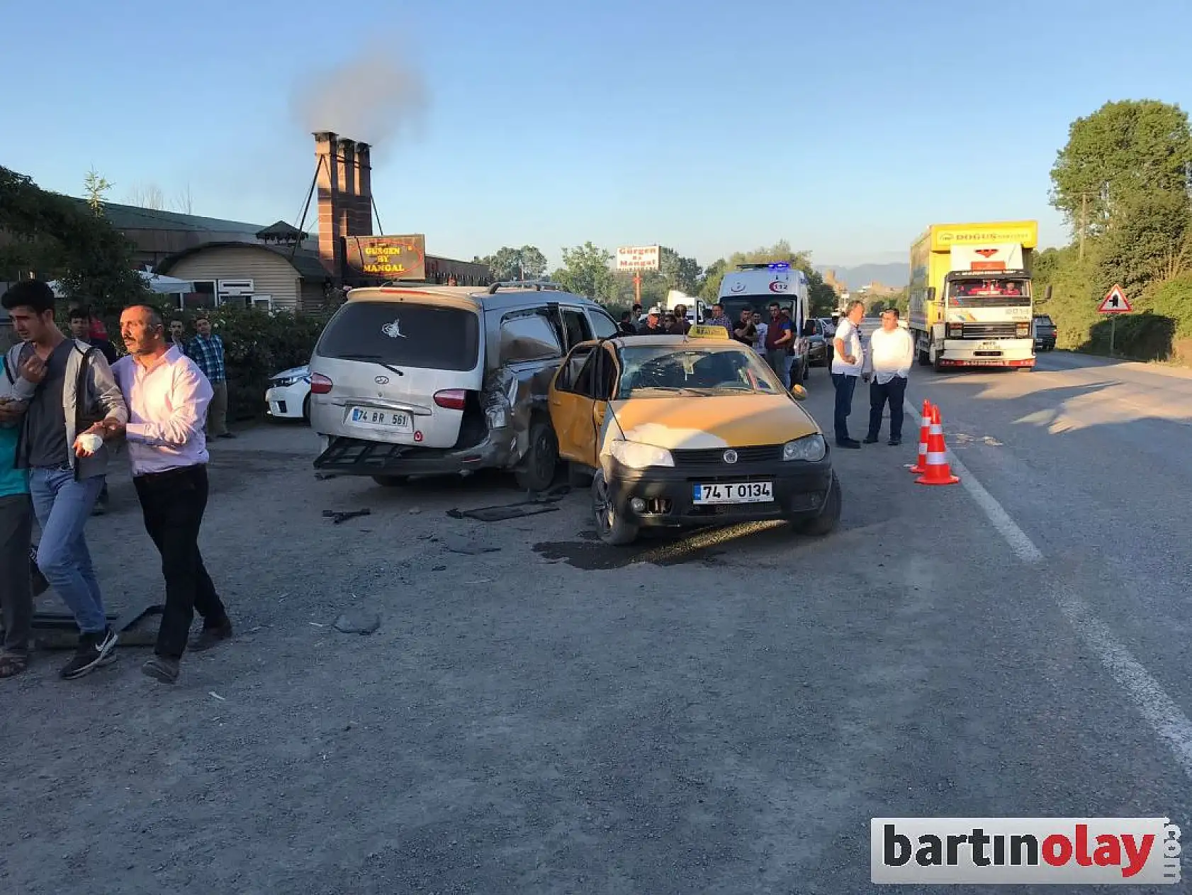 Kaza, İki araç çarpıştı