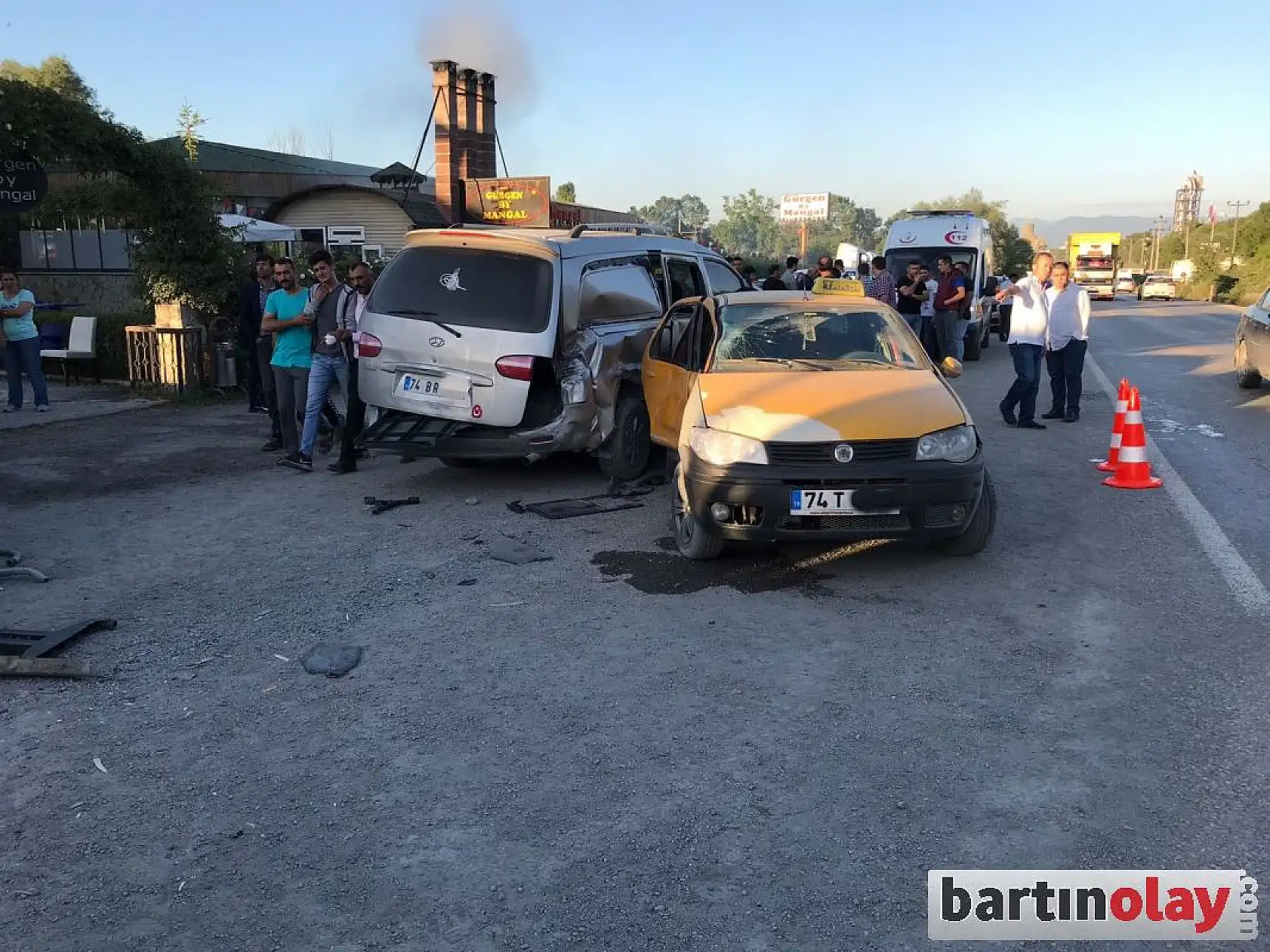 Kaza, İki araç çarpıştı