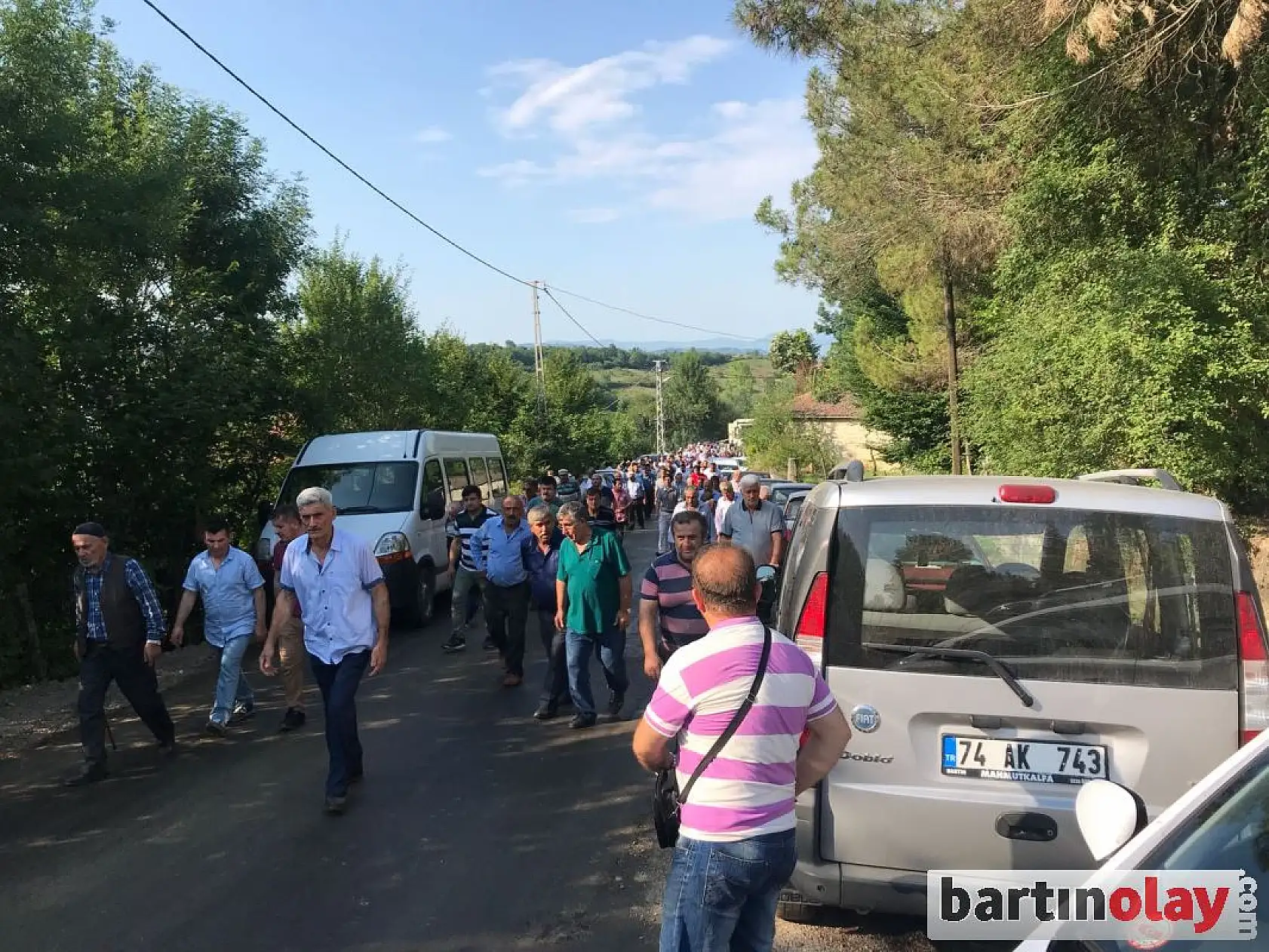 Kendisi cezaevine girdi, dayısı defnedildi