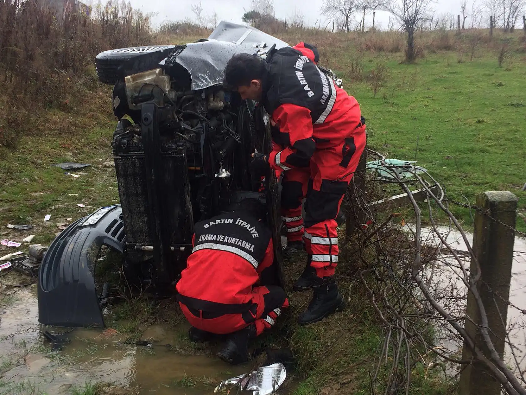 Kontrolden çıkıp şarampole devrildi