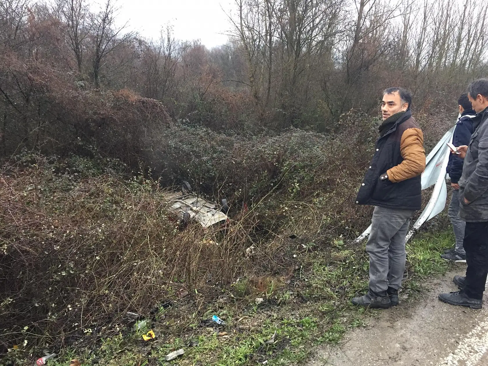 Kontrolden çıktı, şarampole yuvarlandı