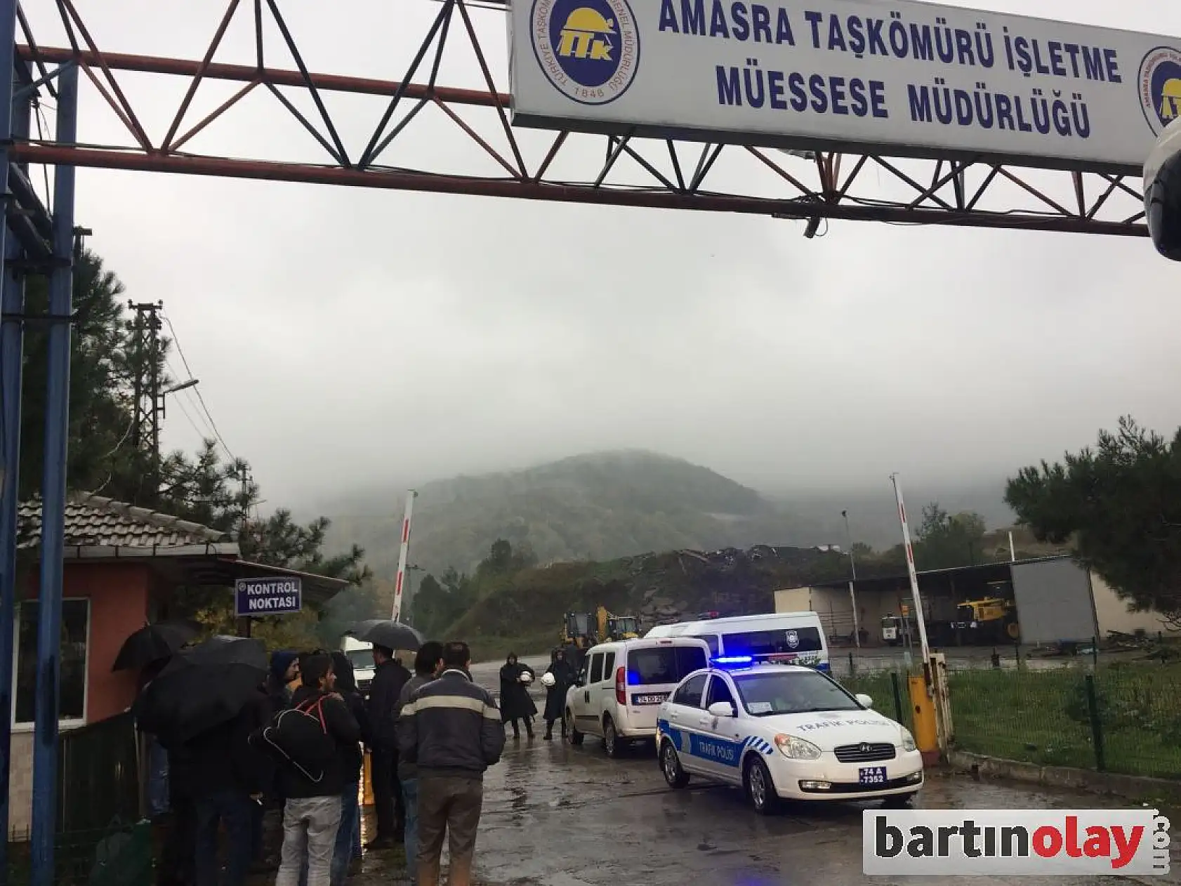 Madencilerin eylemi sürüyor