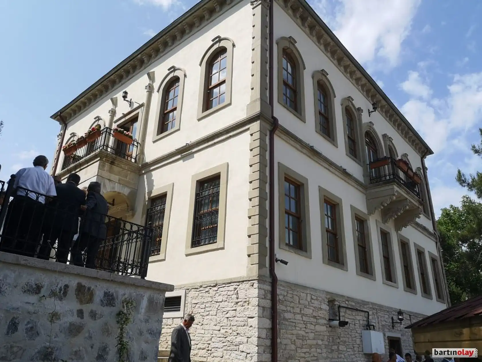 Millet Konağı hizmete girdi