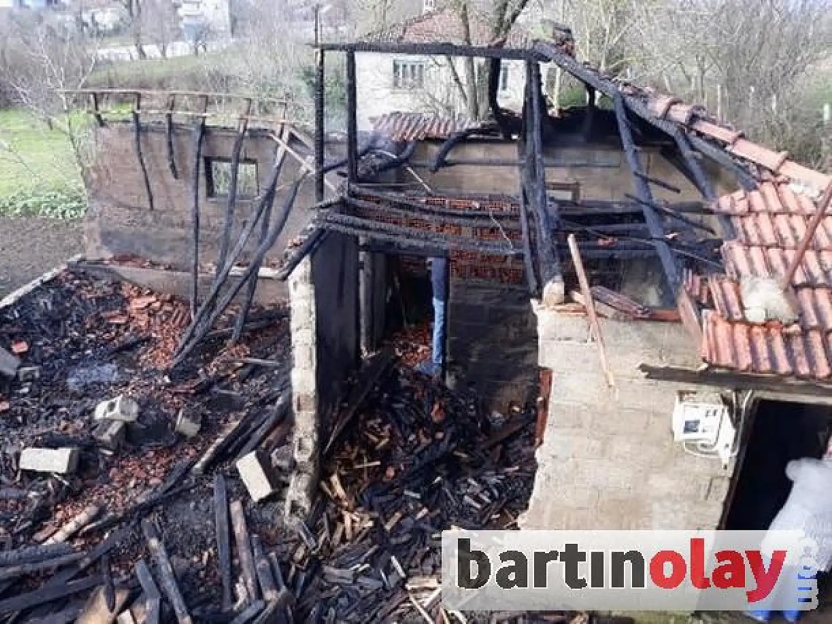 O köyde dumanlar yükseldi