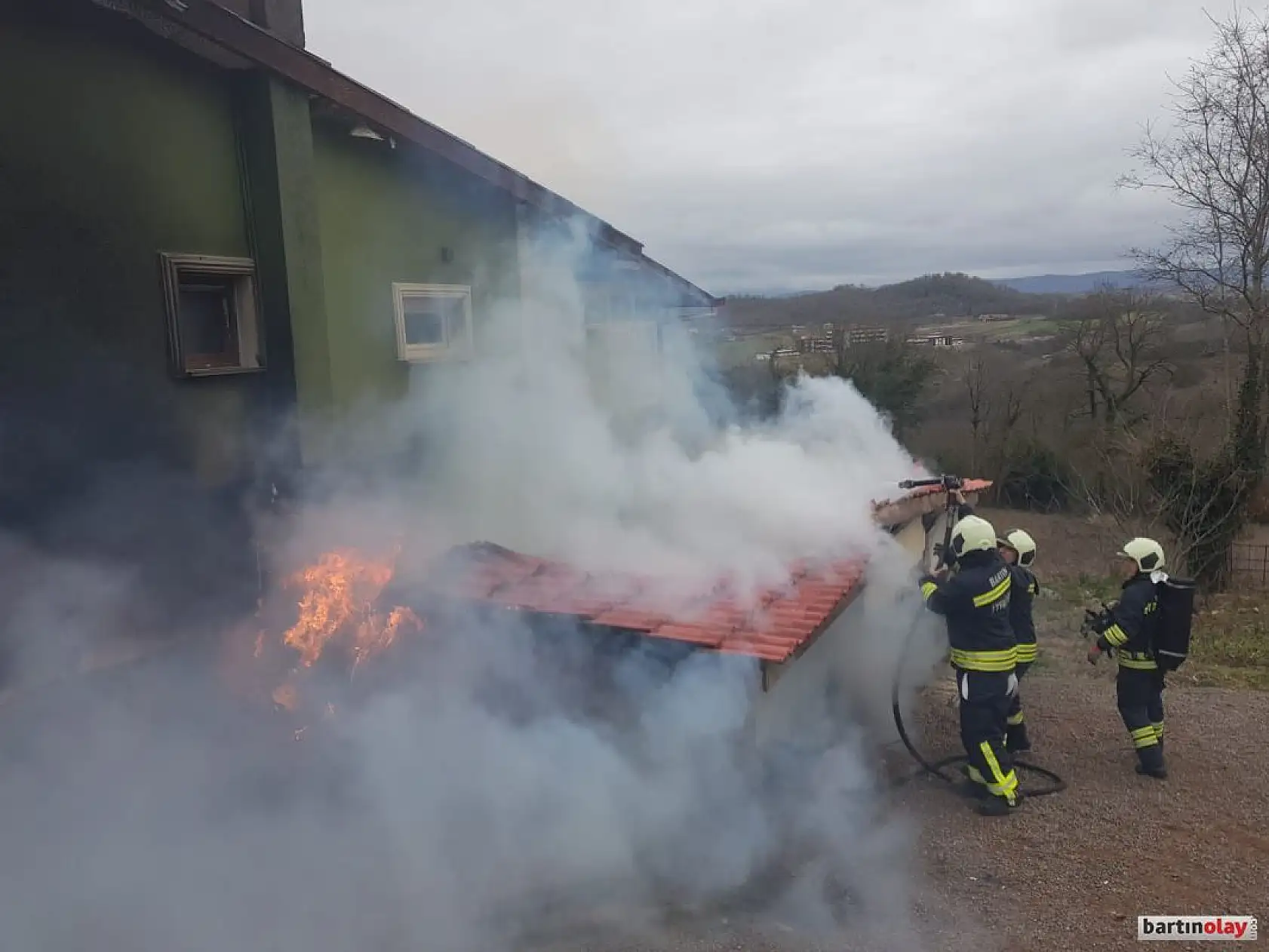 Odunlukta yangın çıktı