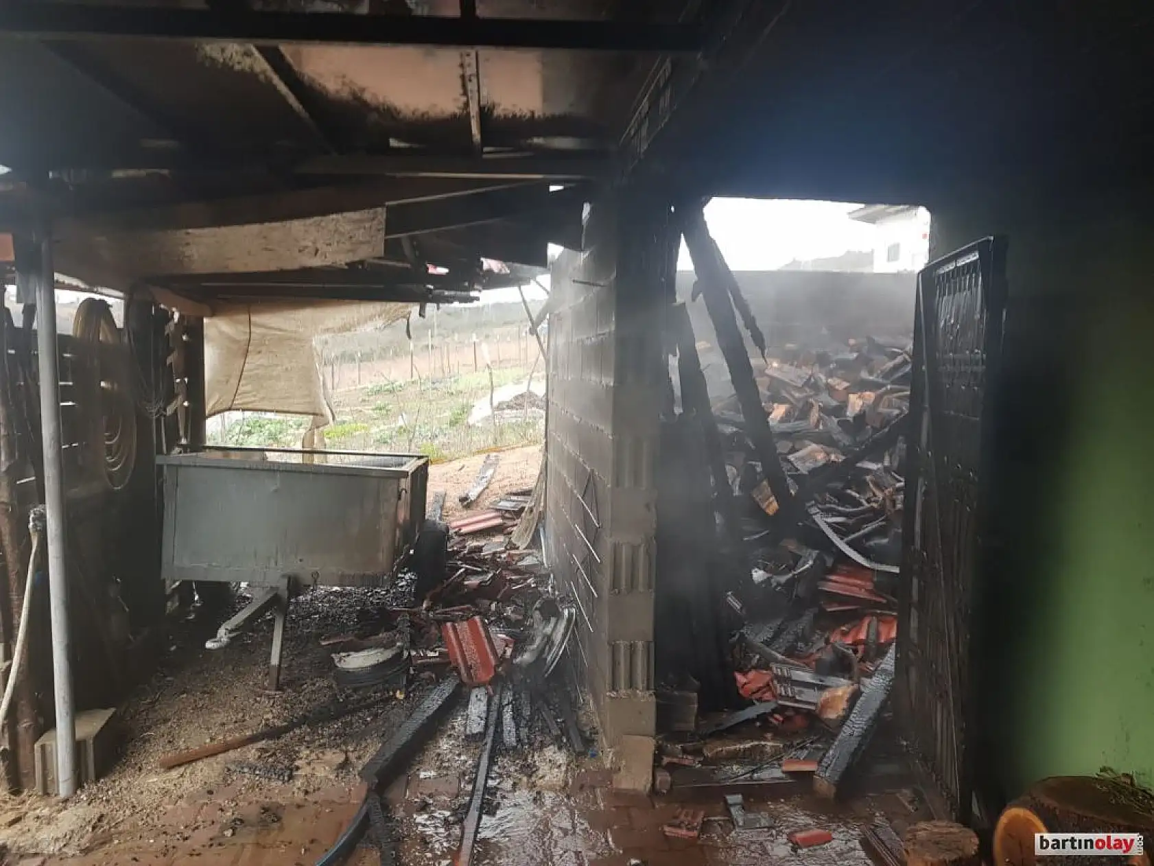 Odunlukta yangın çıktı