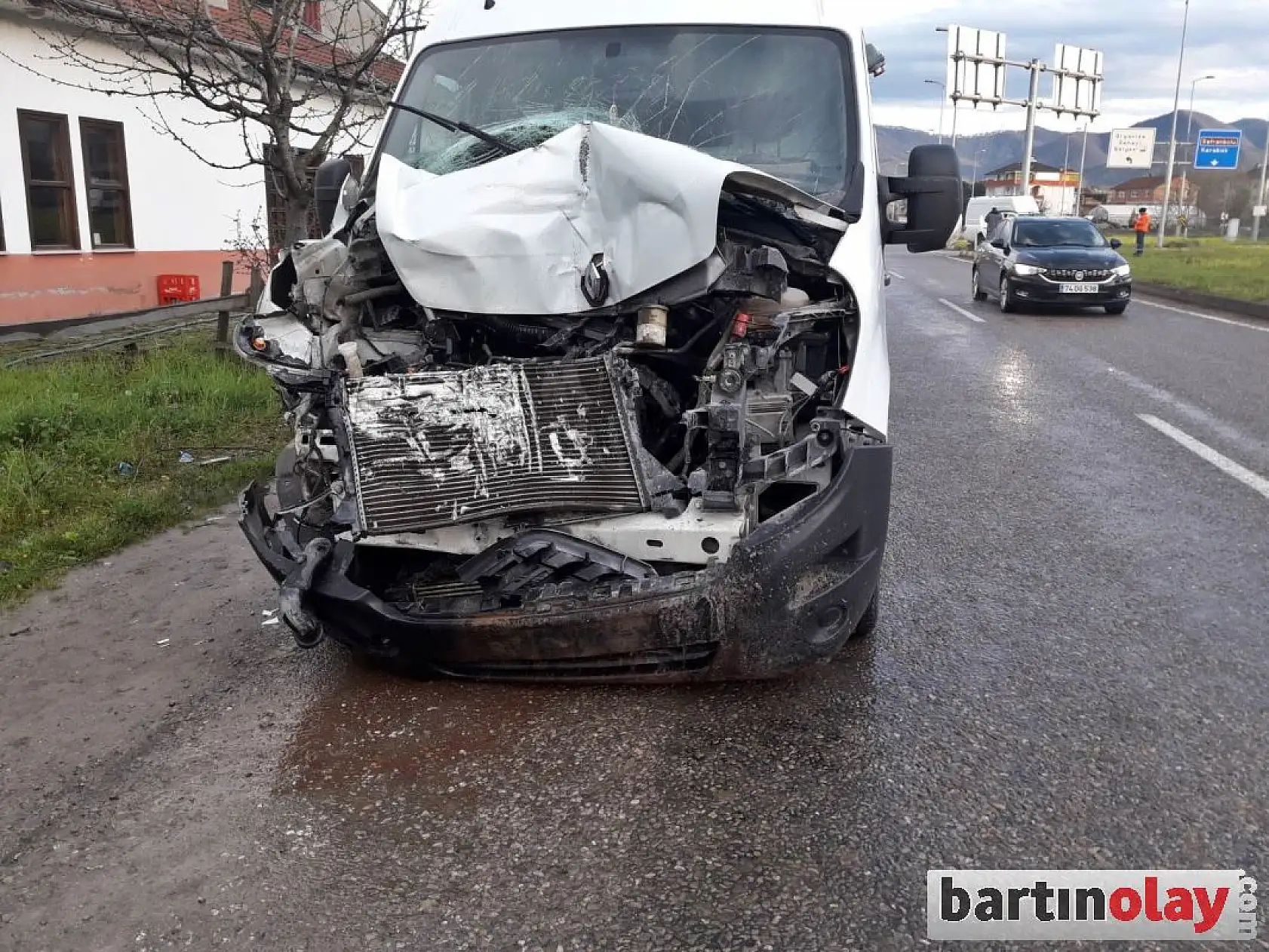 Organize kavşağında kaza