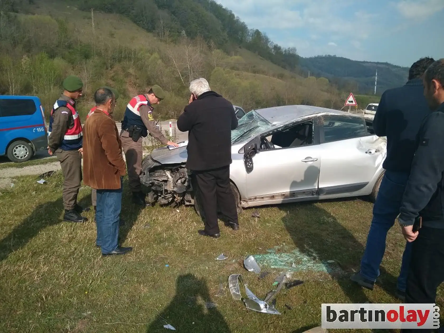 Otomobil takla attı, 2 yaralı