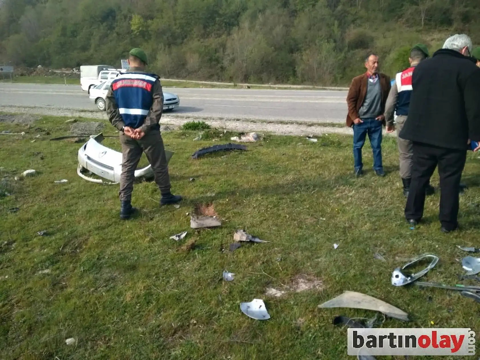 Otomobil takla attı, 2 yaralı