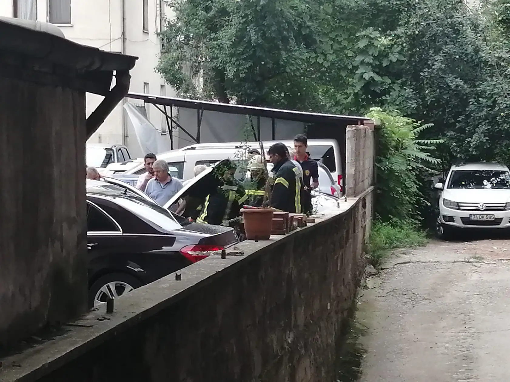 Otoparkta korku dolu anlar