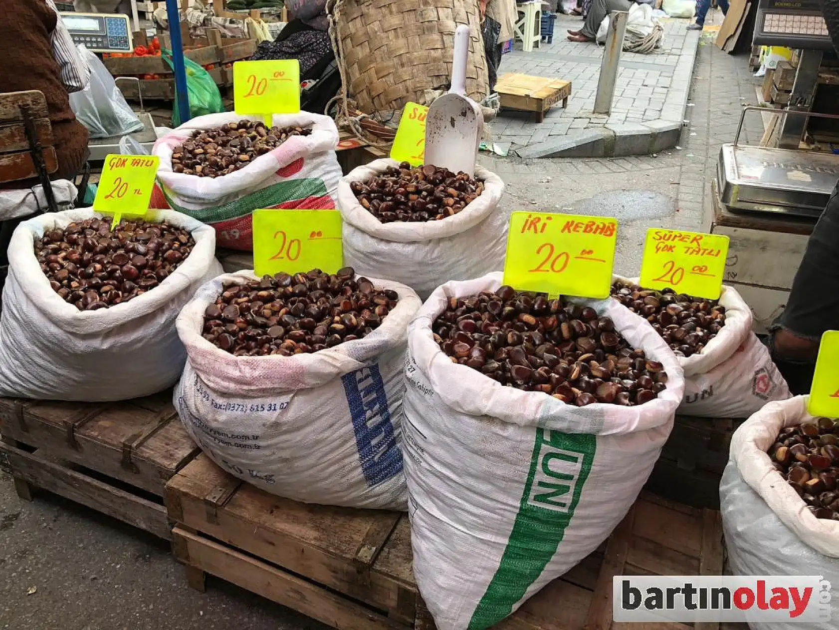 Pazarda fiyatlar el yakıyor