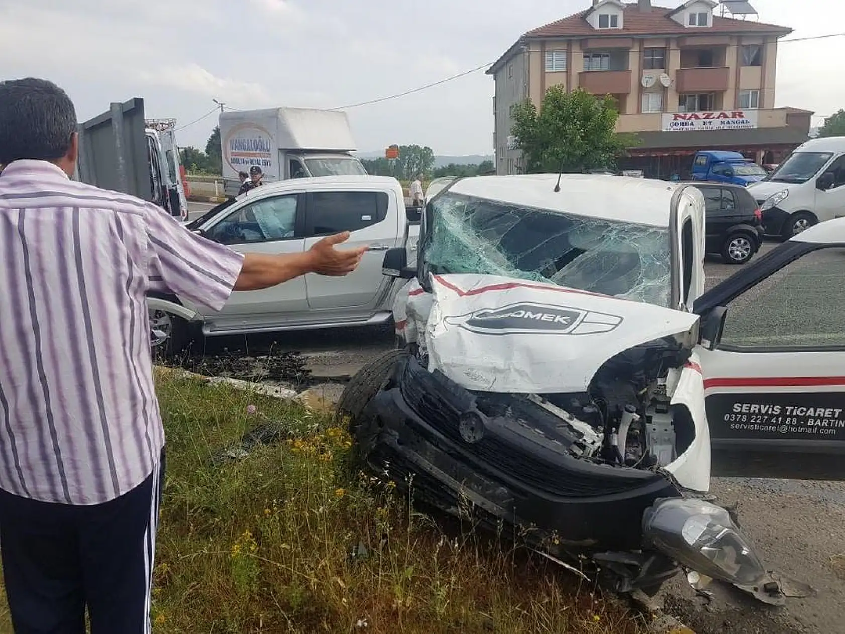 Saltukova Yol Ayrımında Feci Kaza