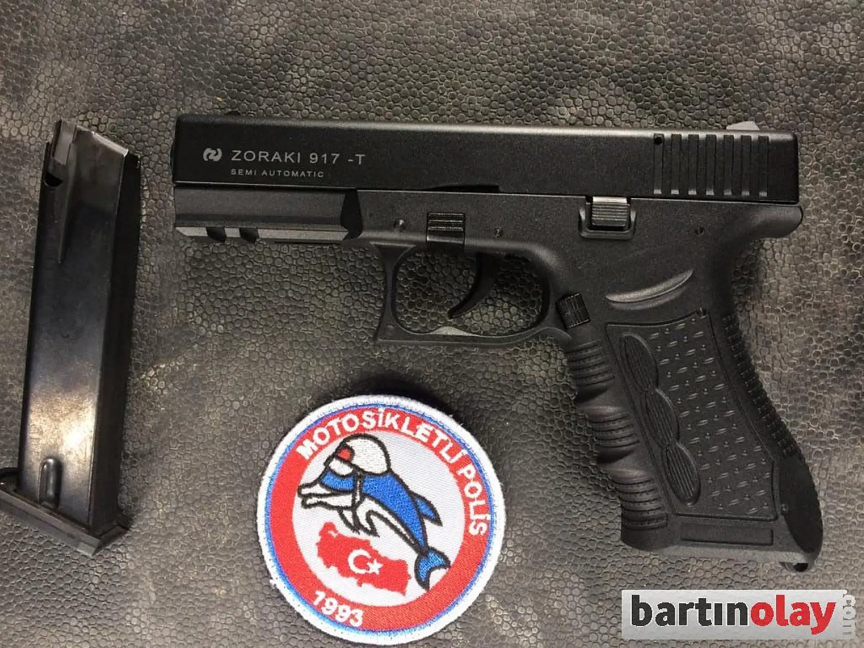 Silah ve uyuşturucu ele geçirildi