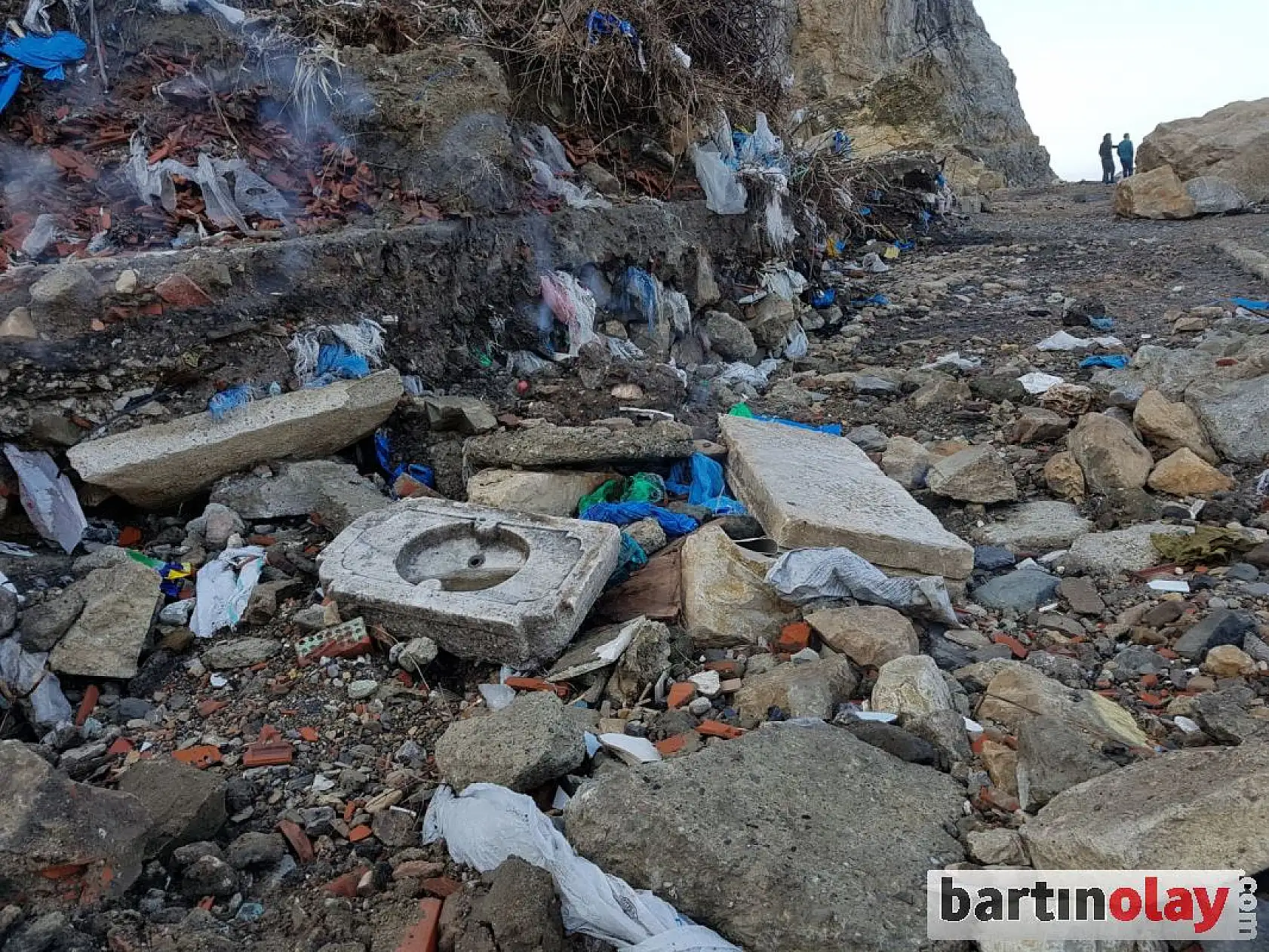 Tarihi kalıntılar kıyıya vurdu