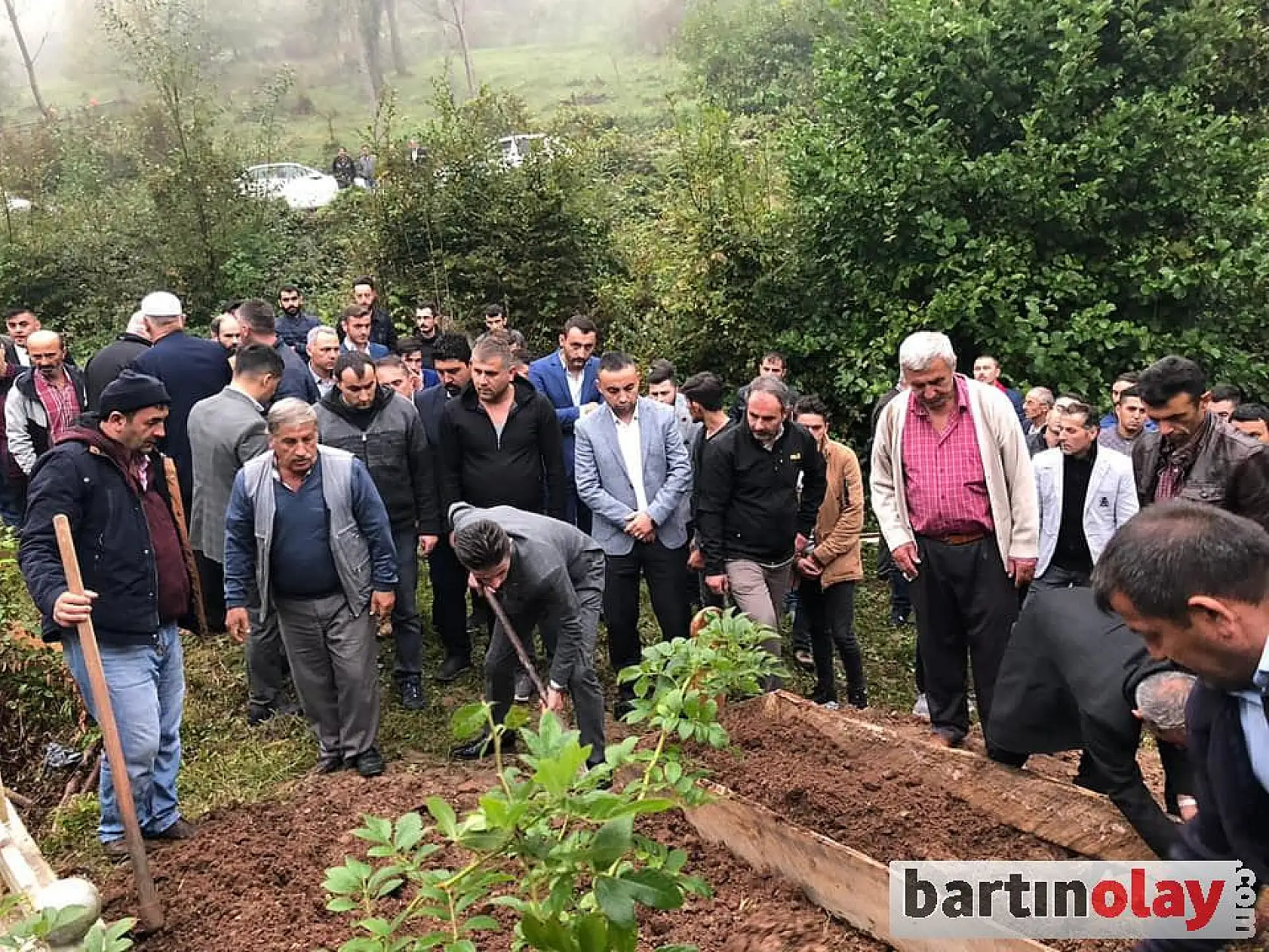 Vefat eden asker toprağa verildi