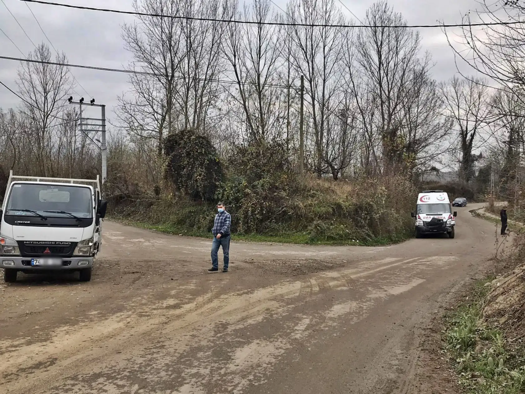 Hasta taşıyan ambulans kaza yaptı