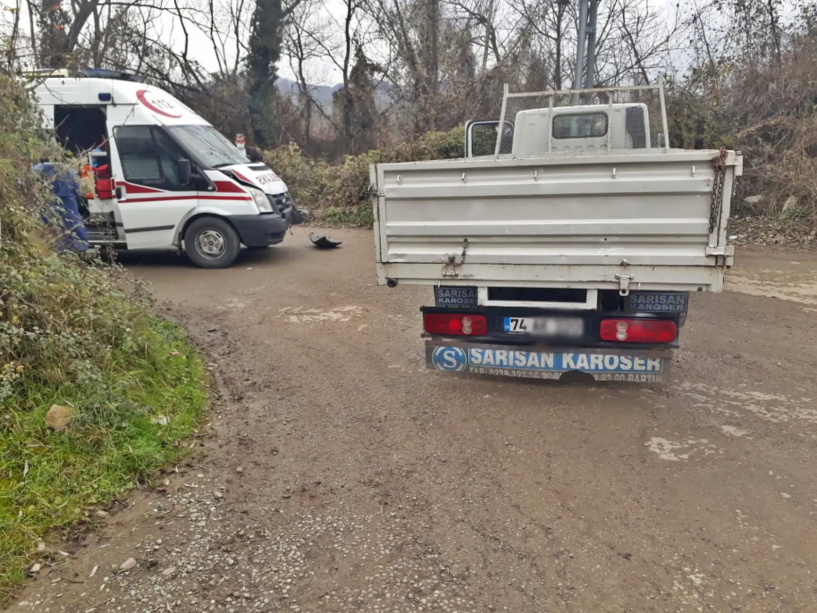 Hasta taşıyan ambulans kaza yaptı