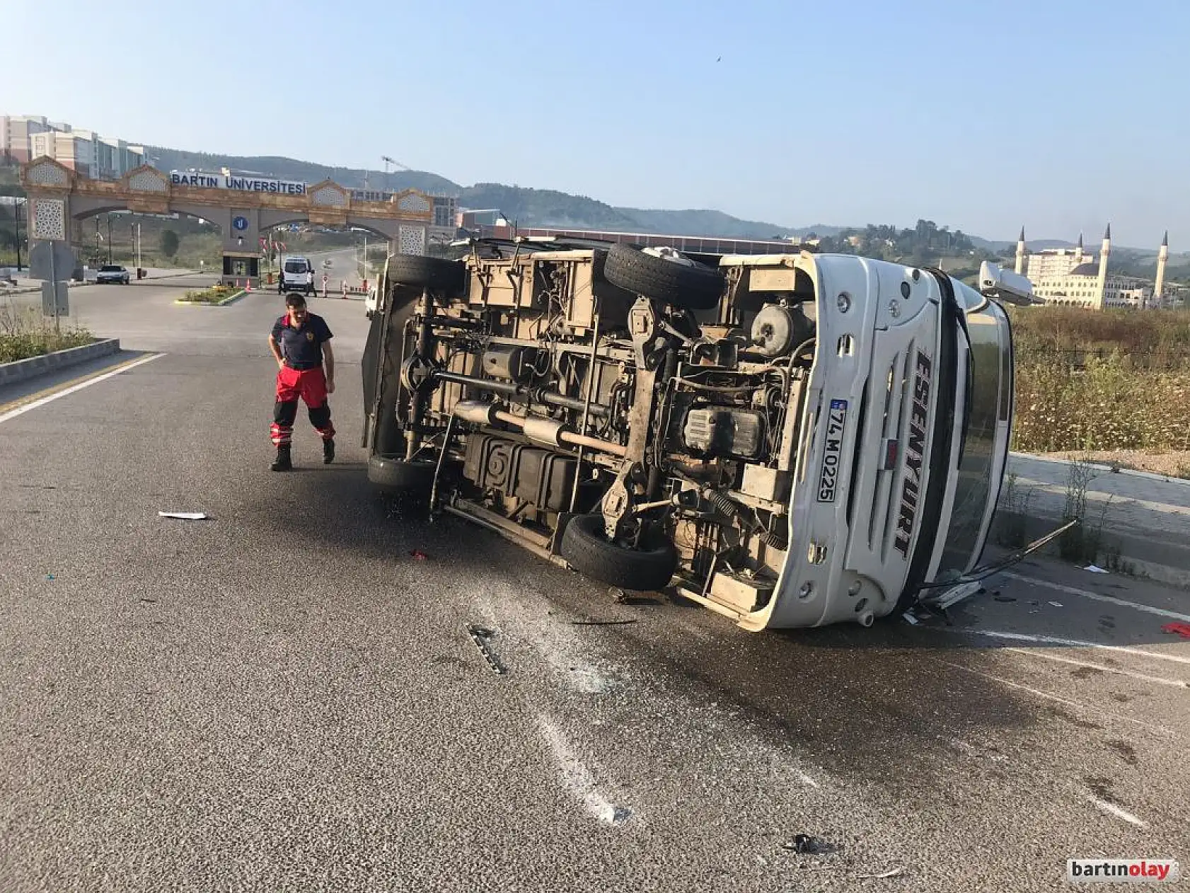 Yeni kampüs kavşağında feci kaza