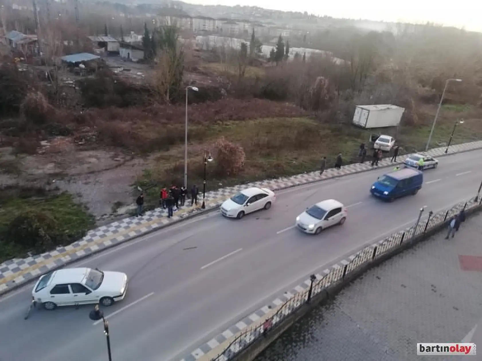 Zincirleme kaza, 3 araç çarpıştı