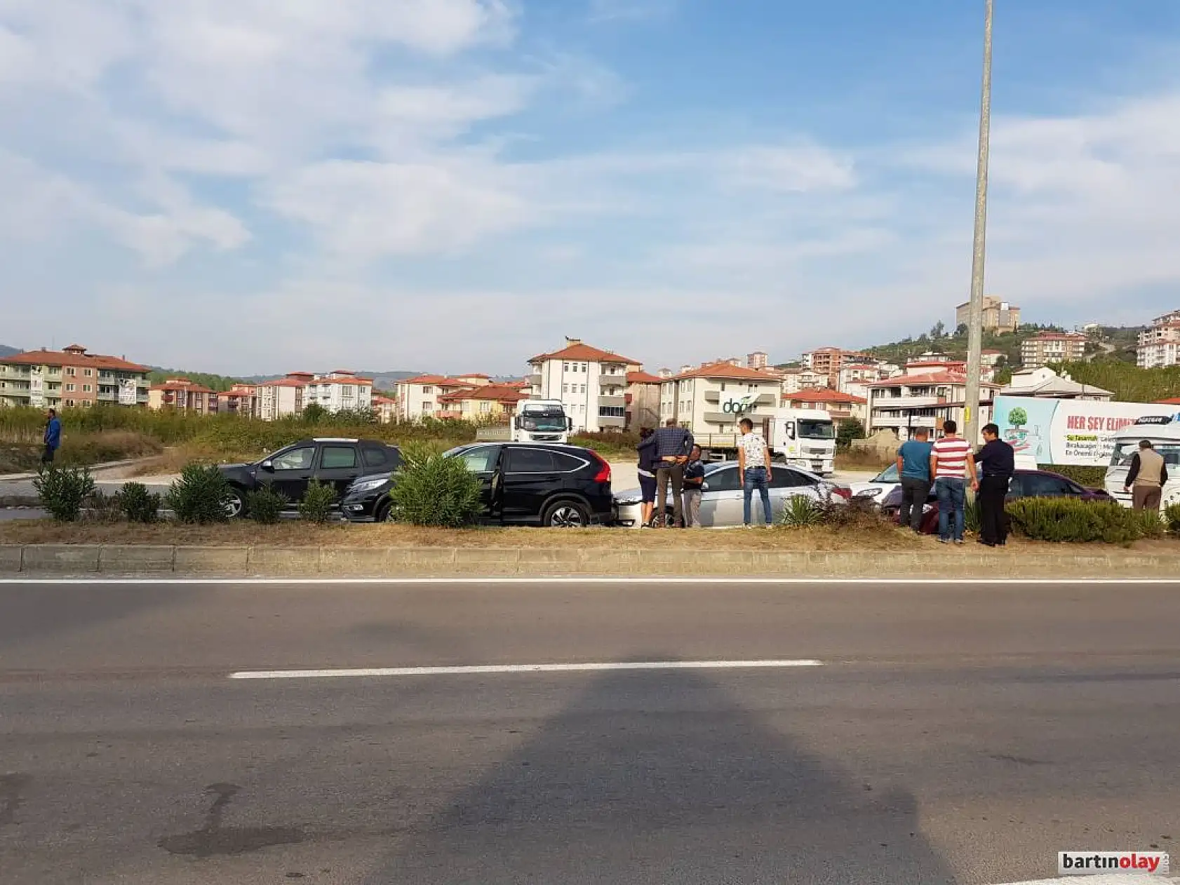 Zincirleme kaza, 4 araç çarpıştı