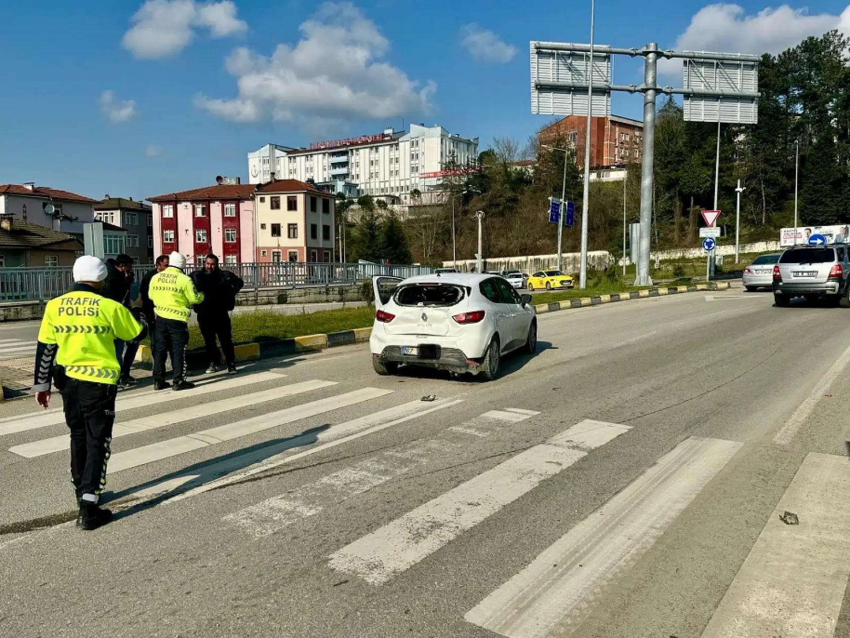 Yaya geçidinde yine kaza
