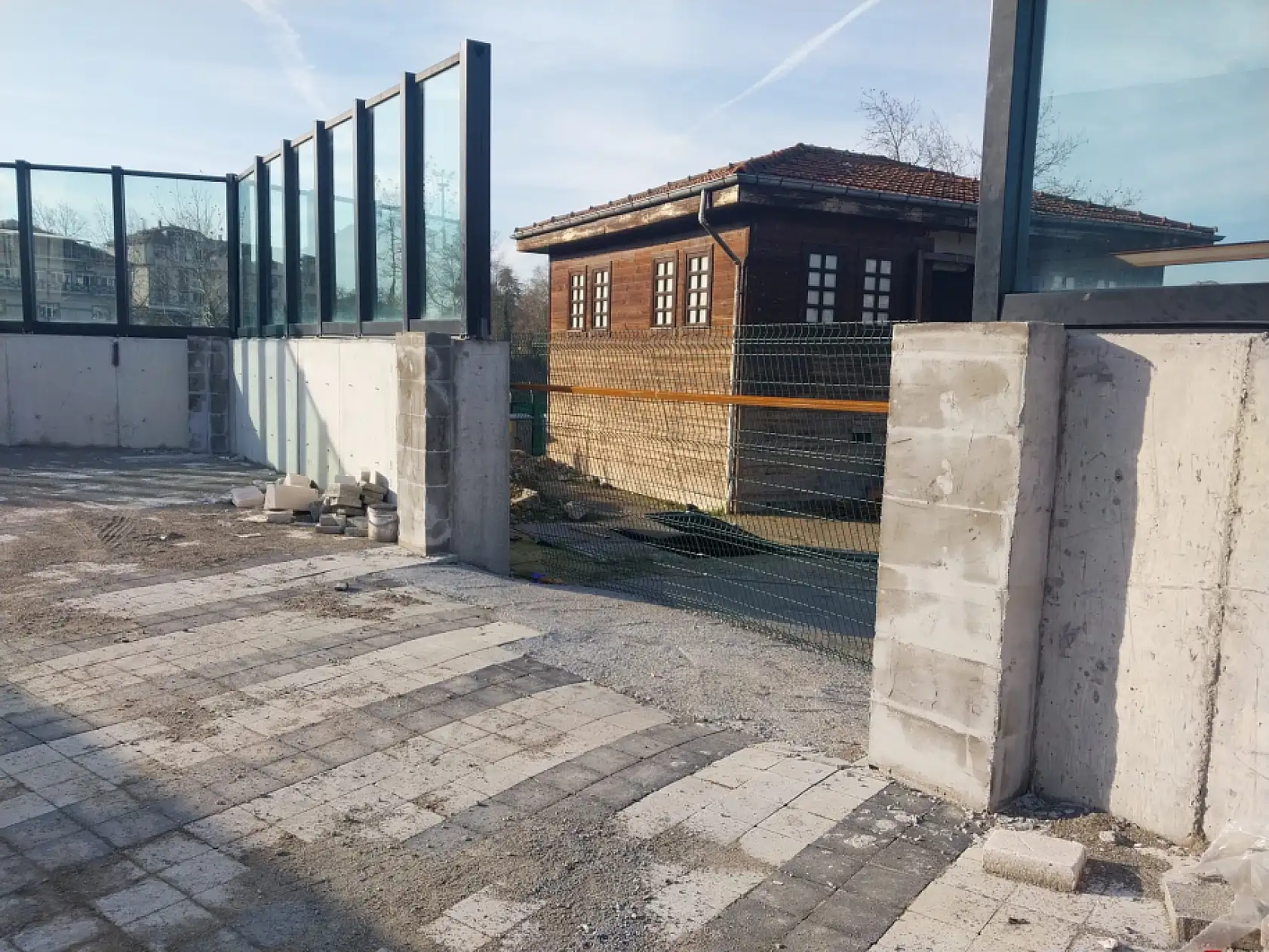 Yalı'da son rötuşlar yapılıyor