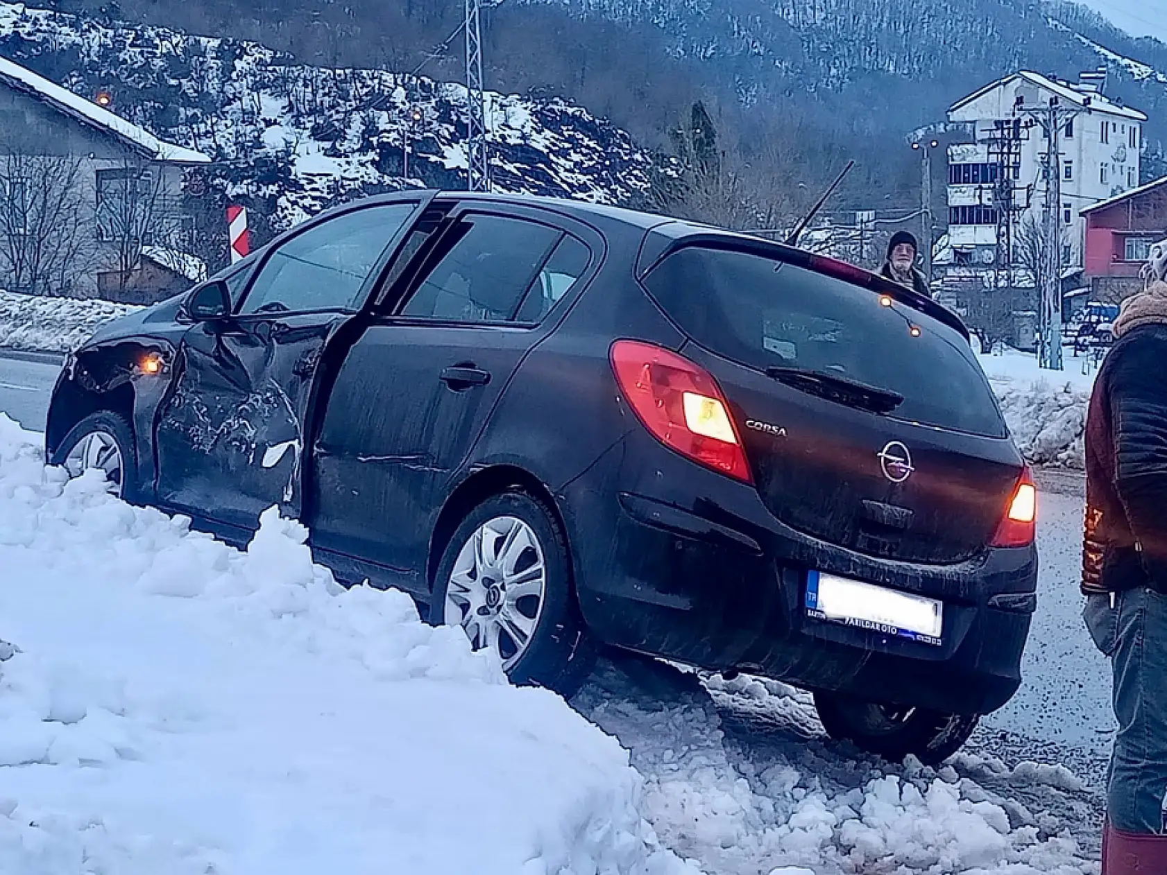 Karaçay kavşağında kaza