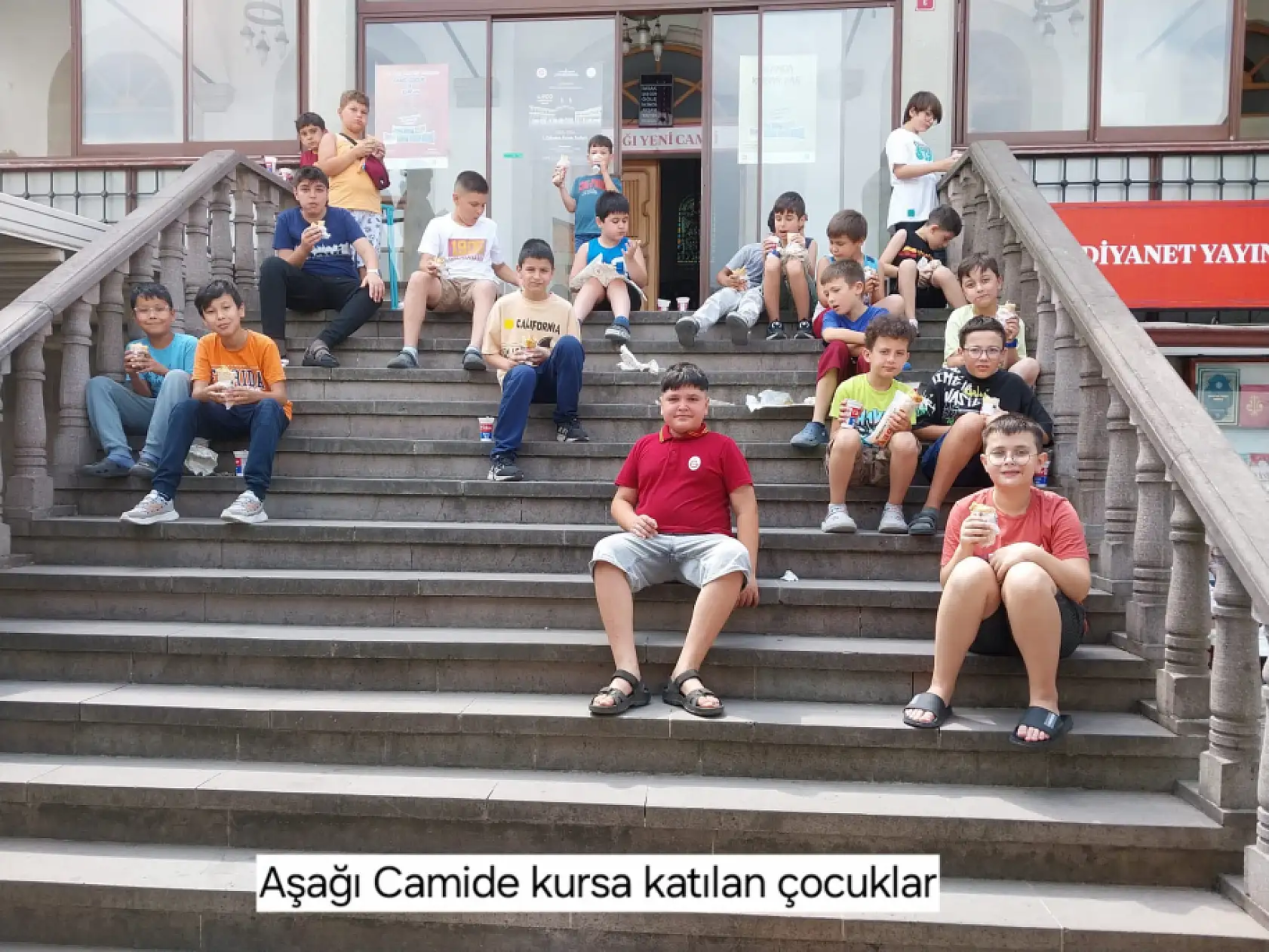 Çocuklar Kur'an öğreniyor!
